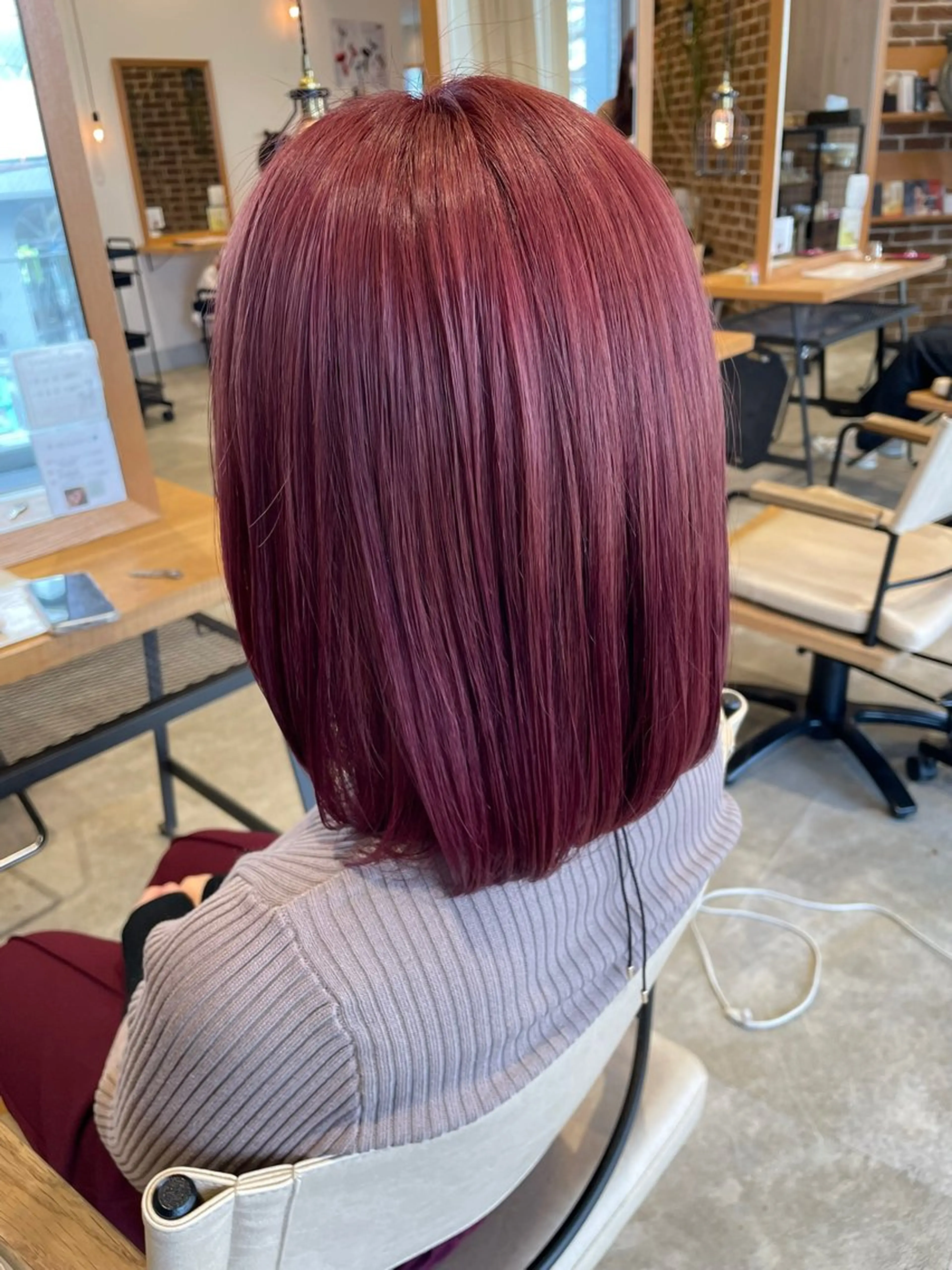 ミディアム カラー ブリーチ ピンクカラー 田中 ゆいかのヘアスタイル