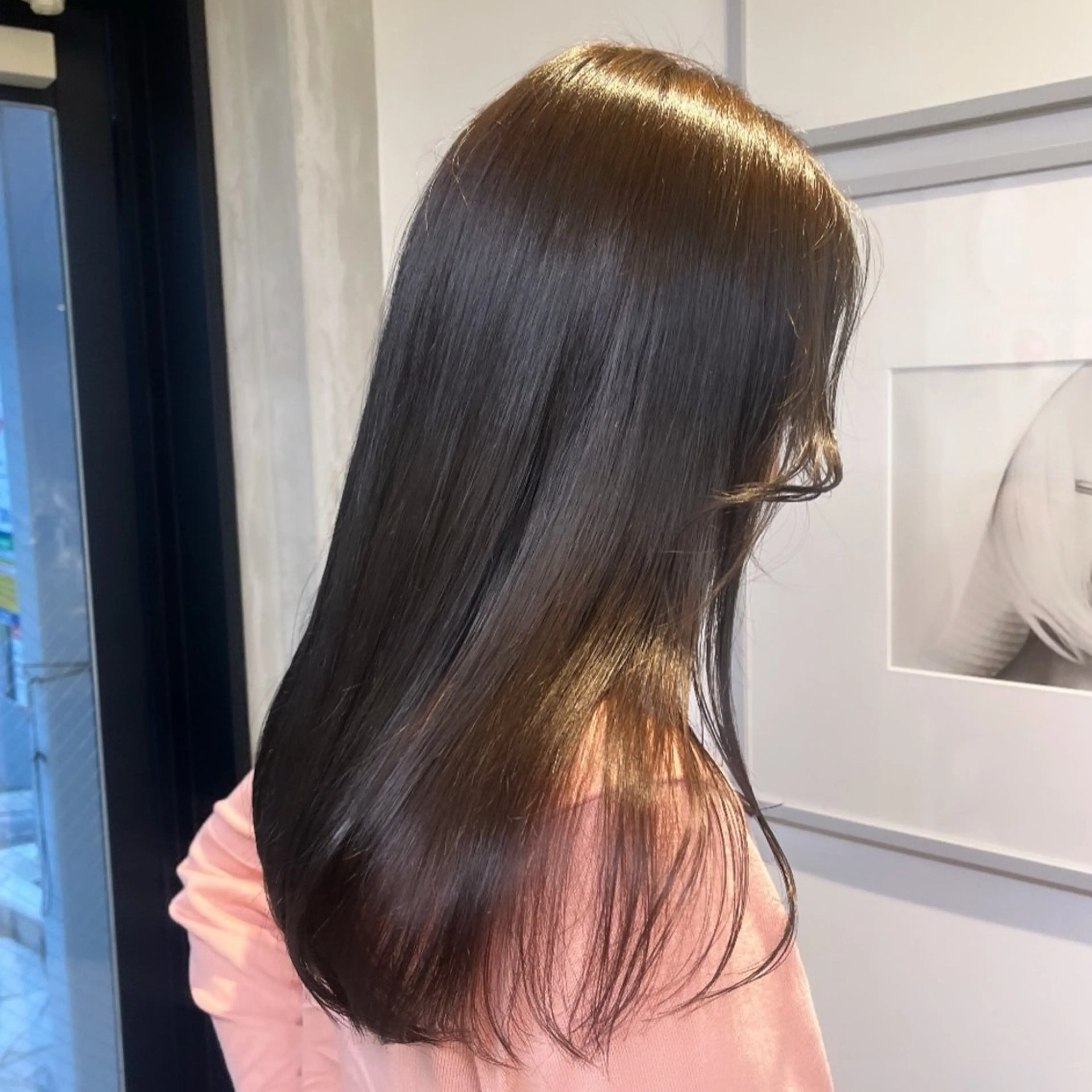 セミロング カラー ブリーチ ブラウンカラー 透明感カラー グレージュ ナチュラルブラウン ヘアカラー トリートメント ヘッドスパ ヘアセット カジュアルを女っぽく 𝗮𝘆𝗮𝗰𝗼のヘアスタイル