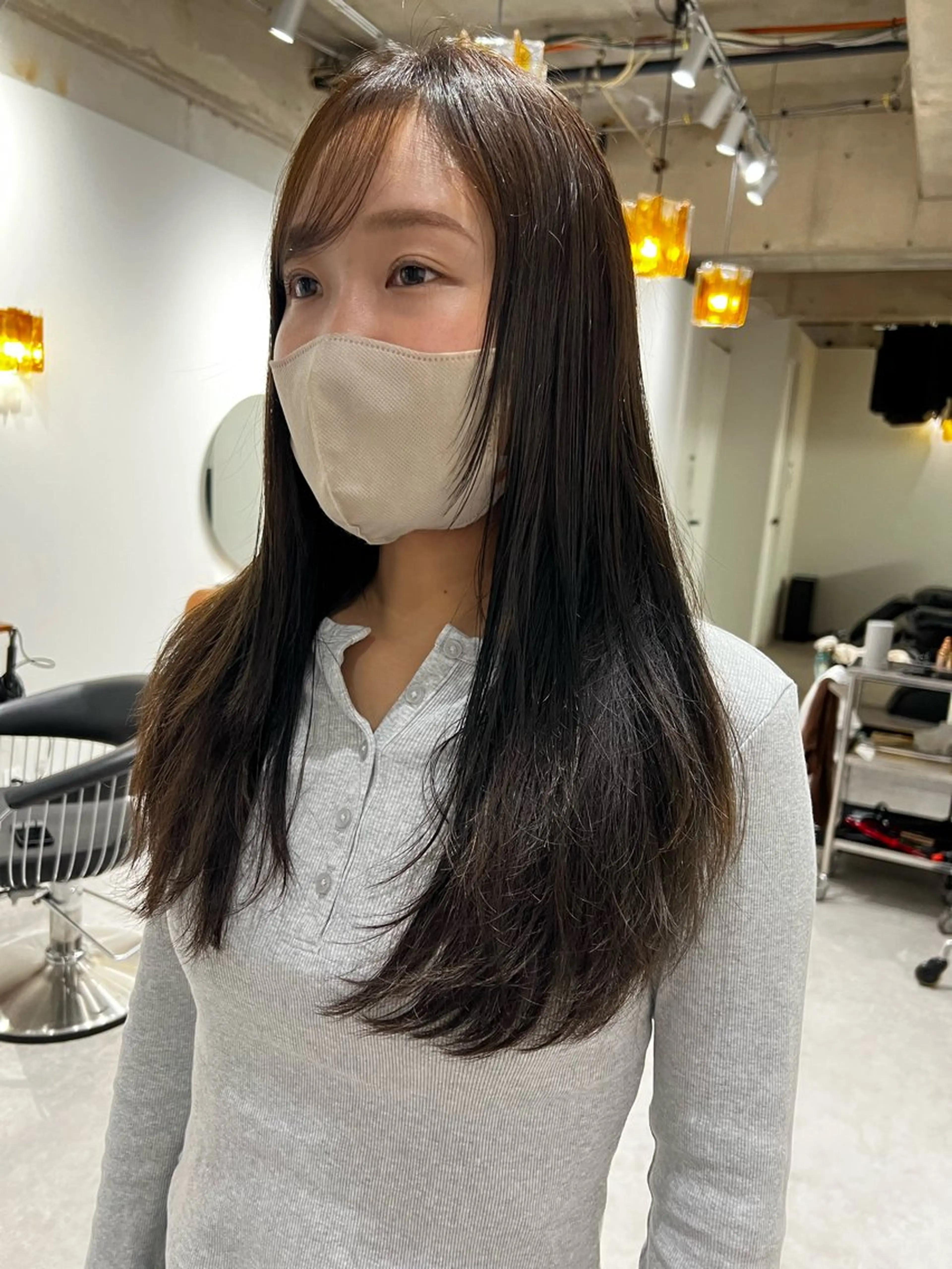 カラー ベージュカラー オリーブベージュ ヘアカラー TOIRO所属・山本 麗のヘアスタイル