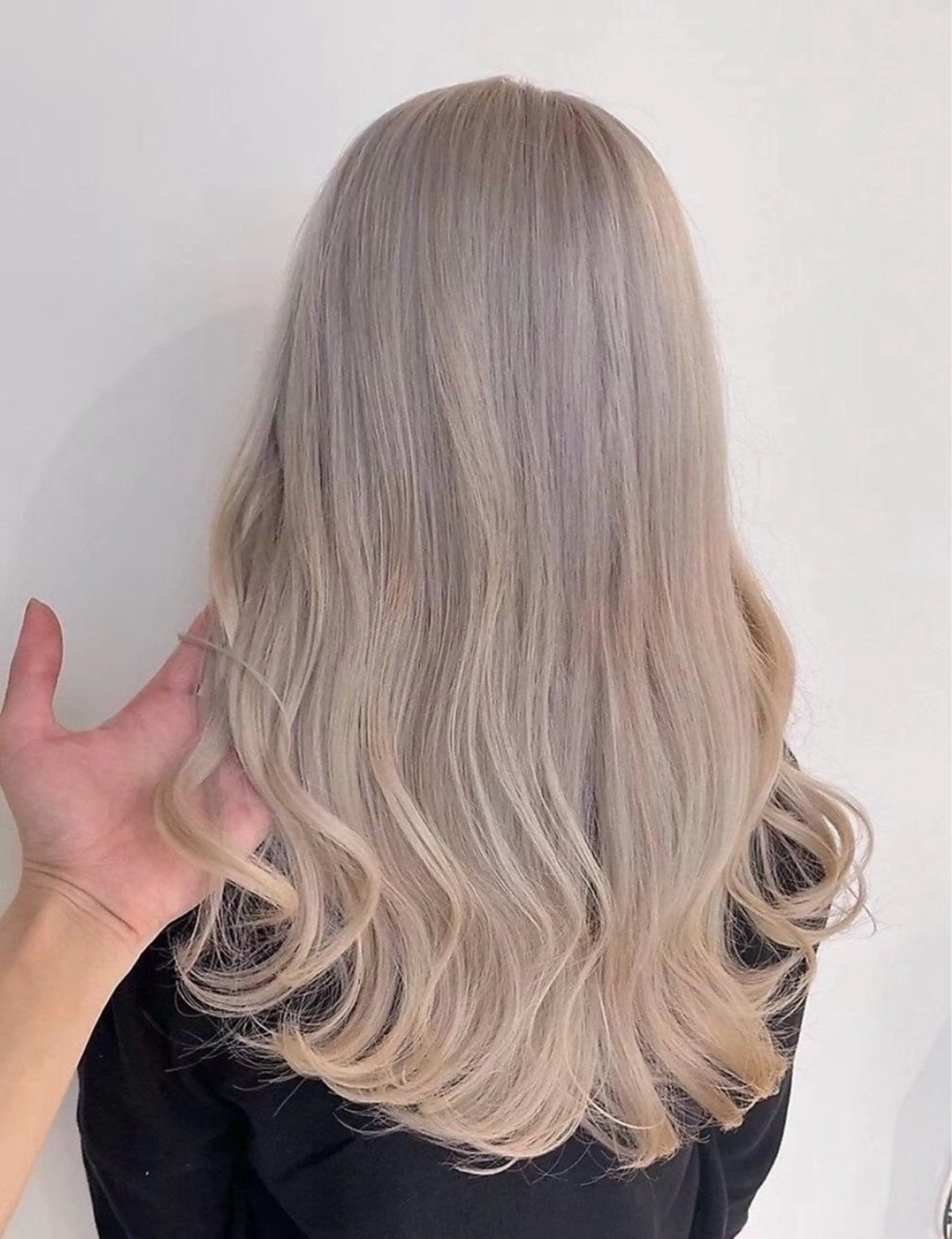 セミロング カラー ヘアアレンジ ブリーチ ダブルカラー ヘアカラー ✨透明感／艶／ レイヤー／相原楓🍁のヘアスタイル