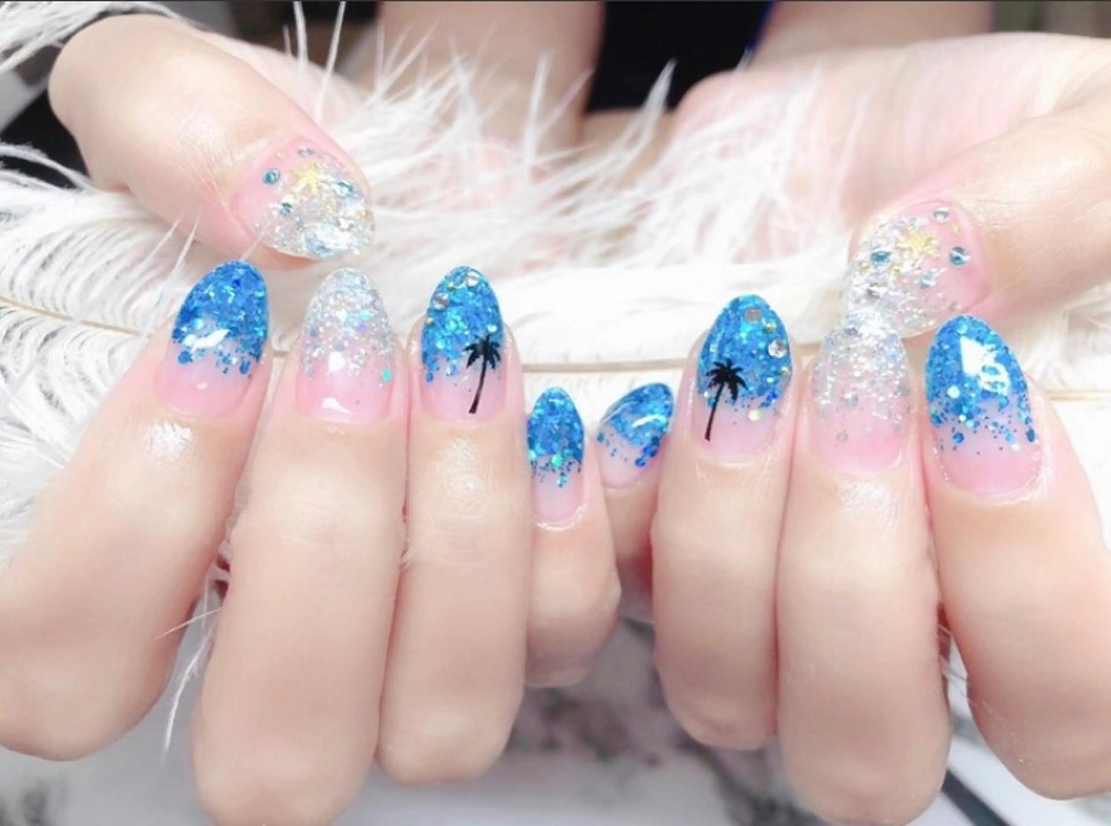 ネイル ハンドネイル マジック ミラーのネイルデザイン