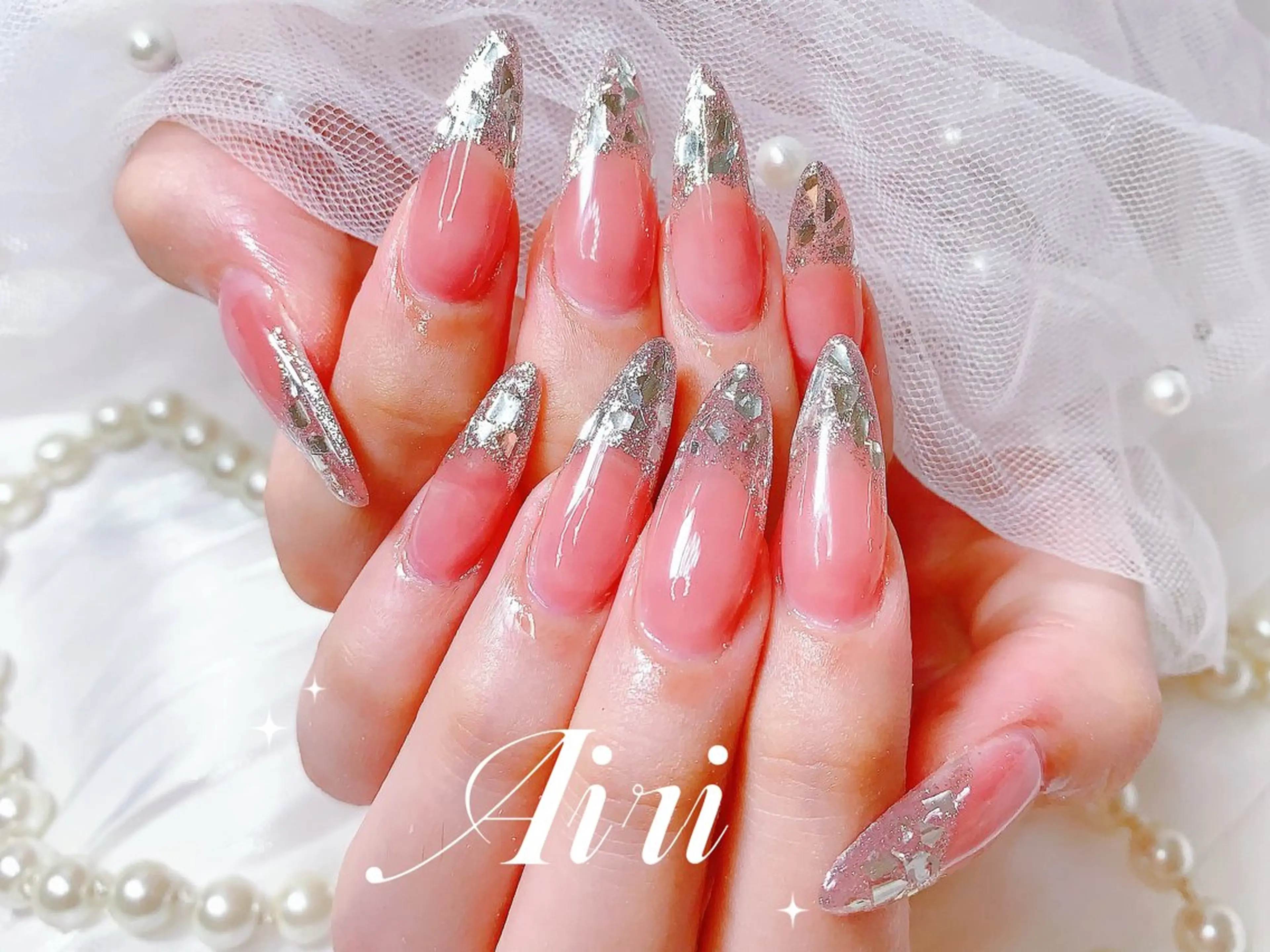 ネイル ハンドネイル ネイルサロンAiri 長さ出し·シンプルのネイルデザイン