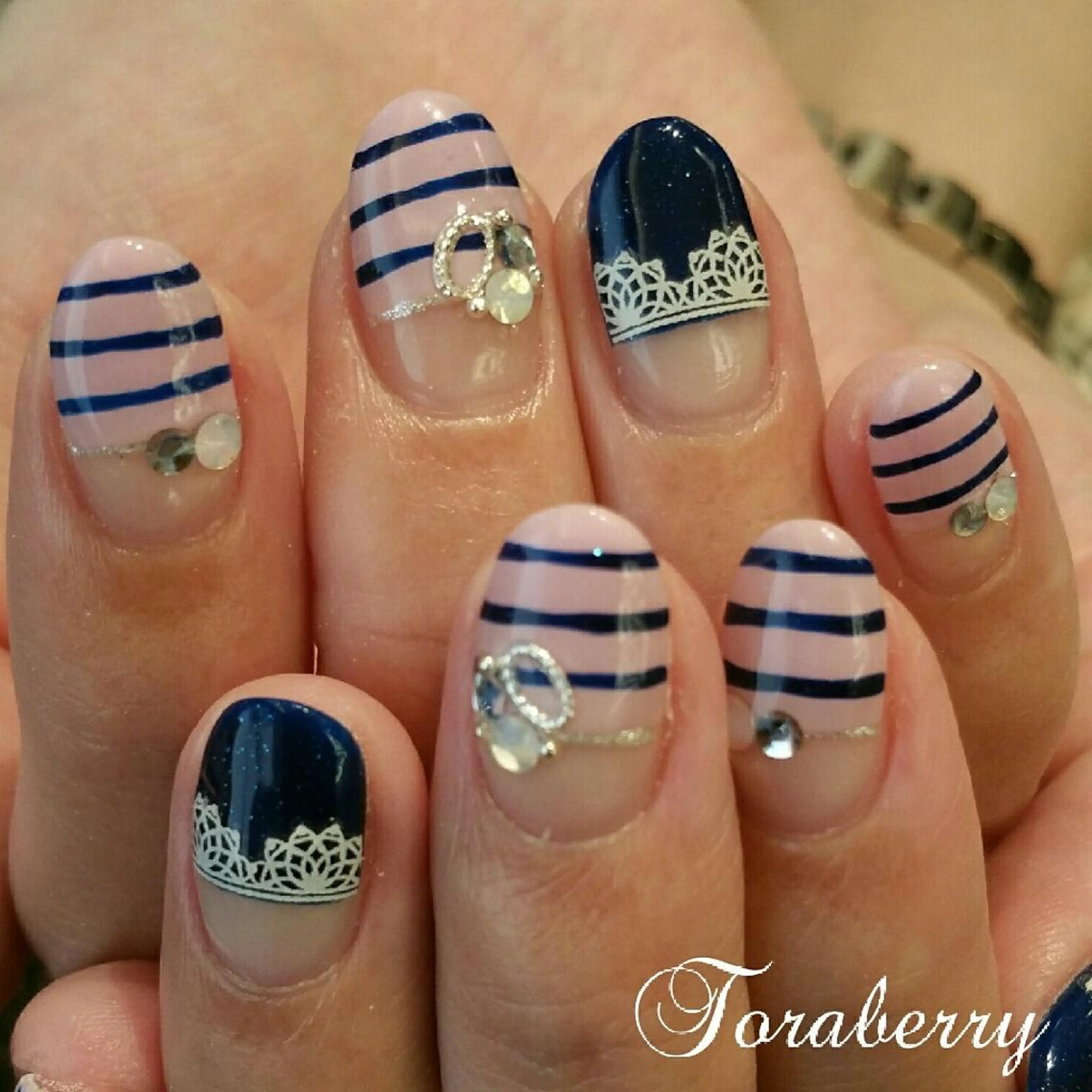 ネイル ボーダー ネイリスト なつみのネイルデザイン