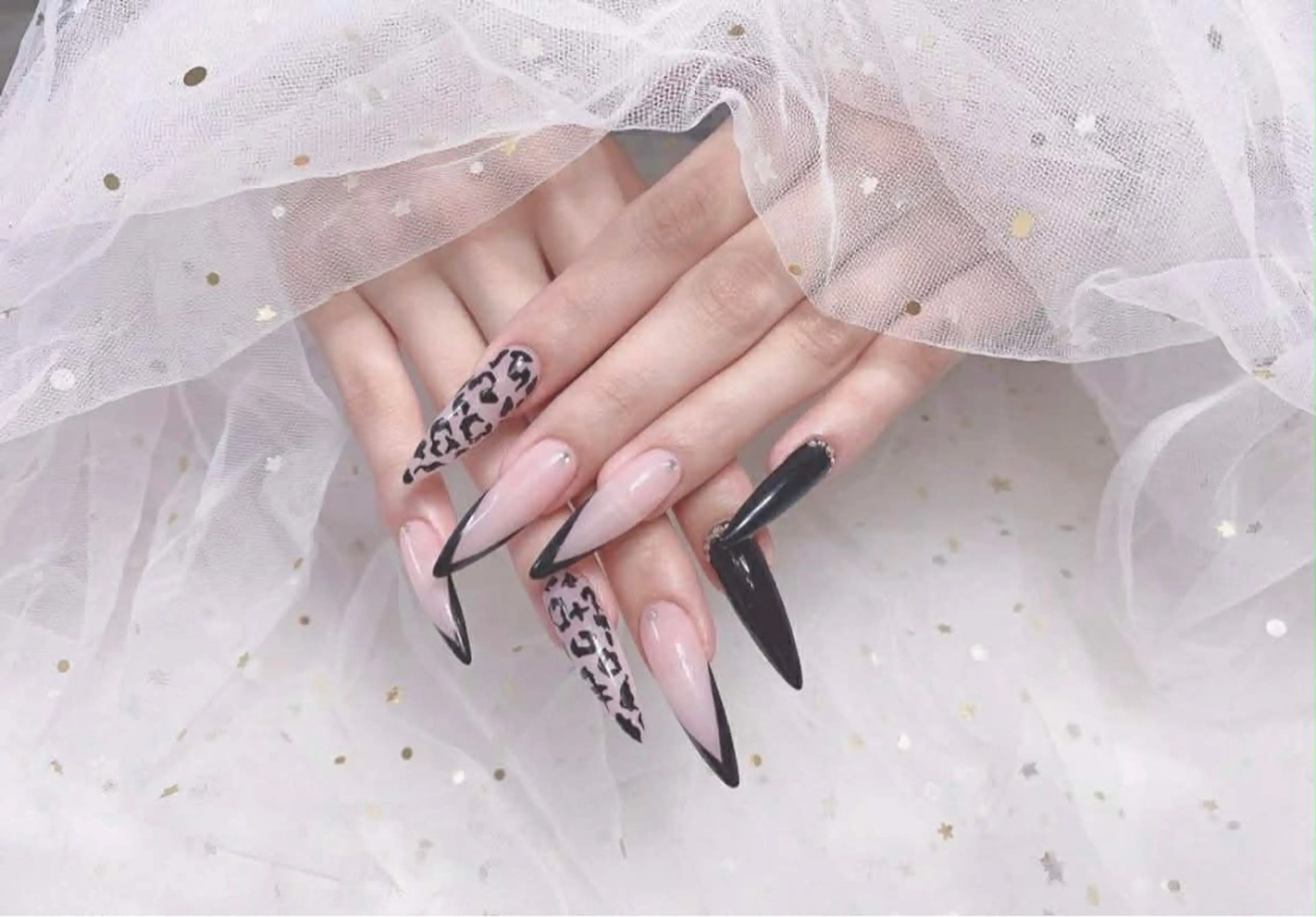 ネイル ハンドネイル REI NAIL1のネイルデザイン