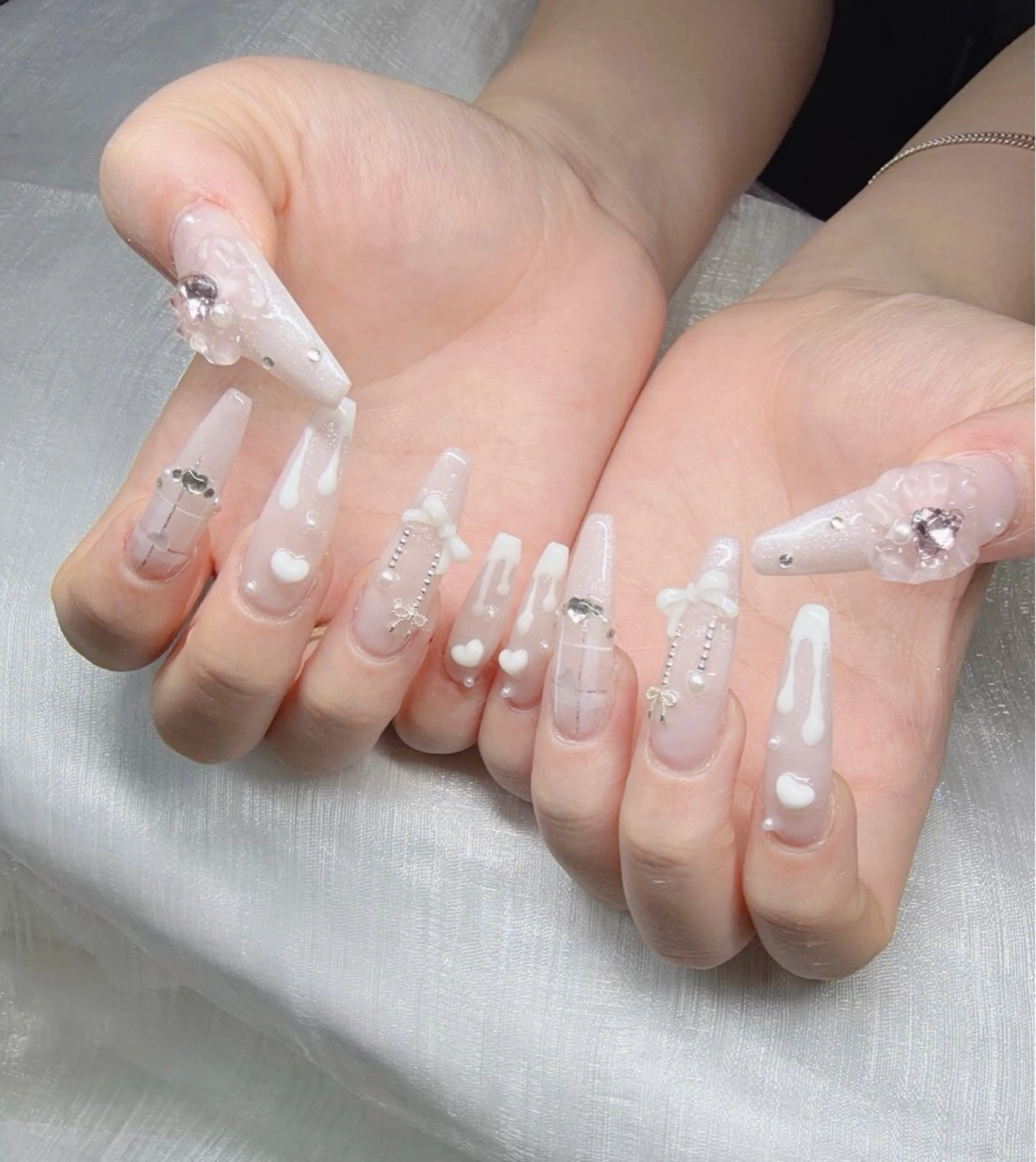 ネイル ハンドネイル Lee Nailsのネイルデザイン