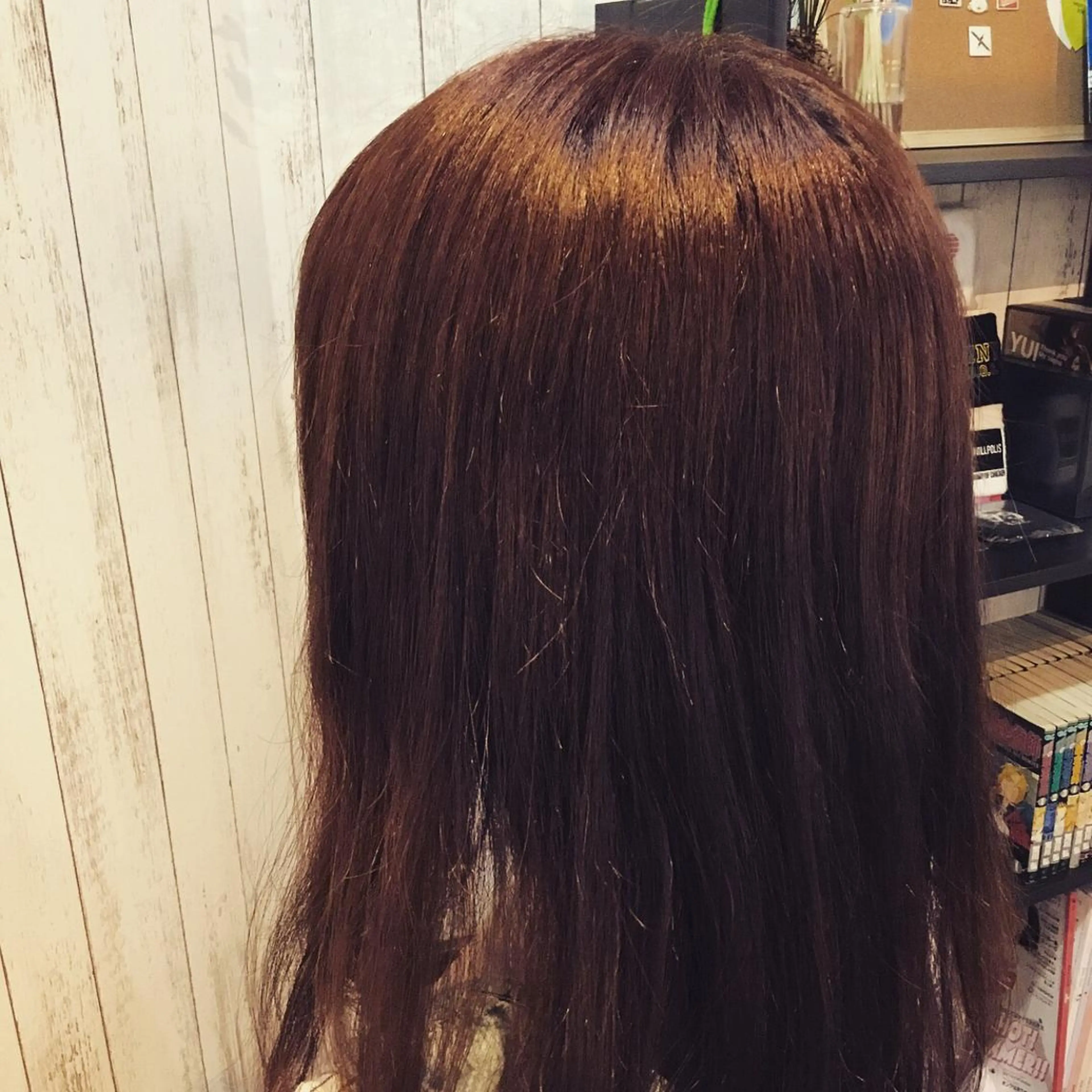 セミロング カラー embrace エンブレイスのヘアスタイル