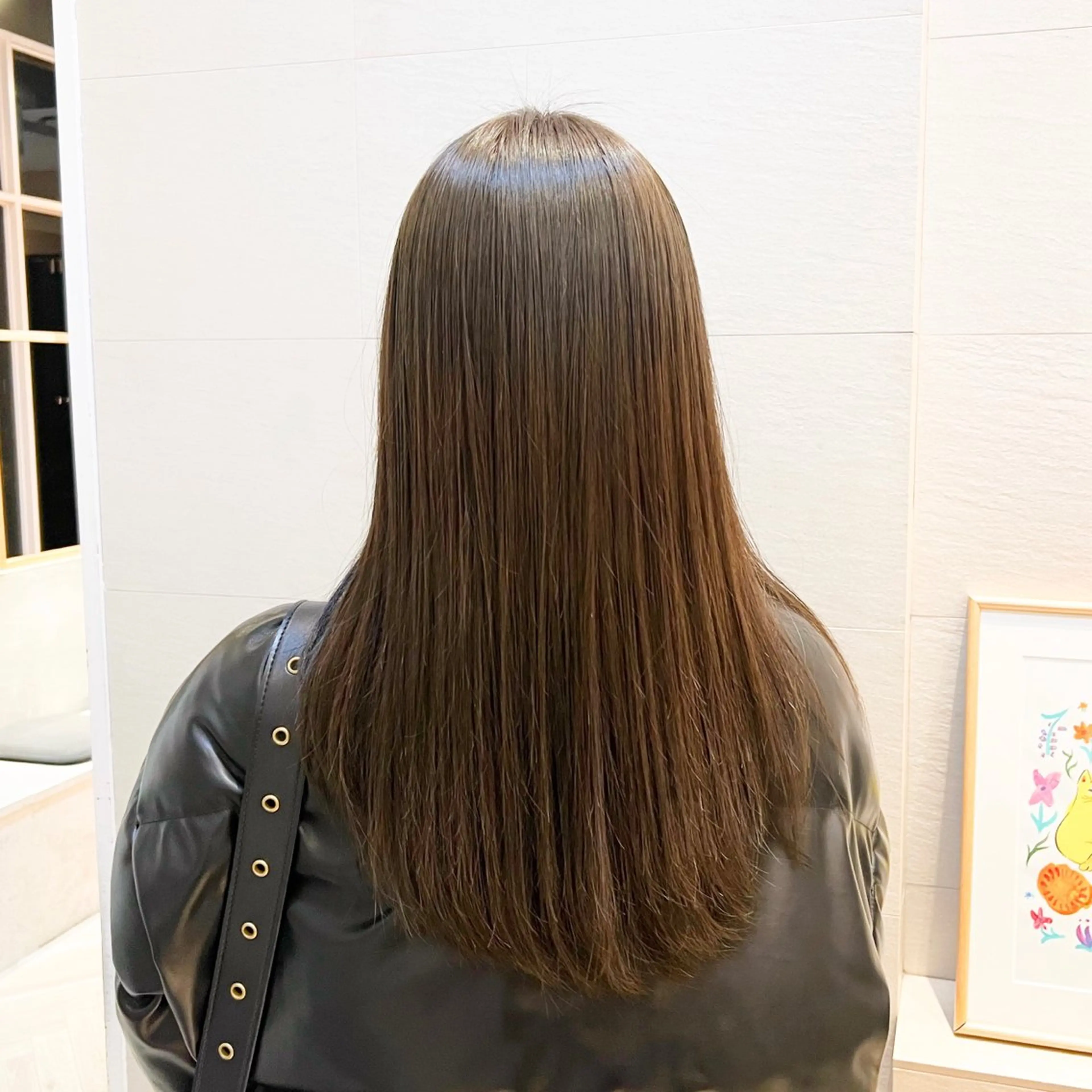ロング カラー アッシュ ベージュカラー 透明感カラー オリーブアッシュ オリーブベージュ ヘアカラー トリートメント 艶カラー/透明感 /ヒグチアオイのヘアスタイル