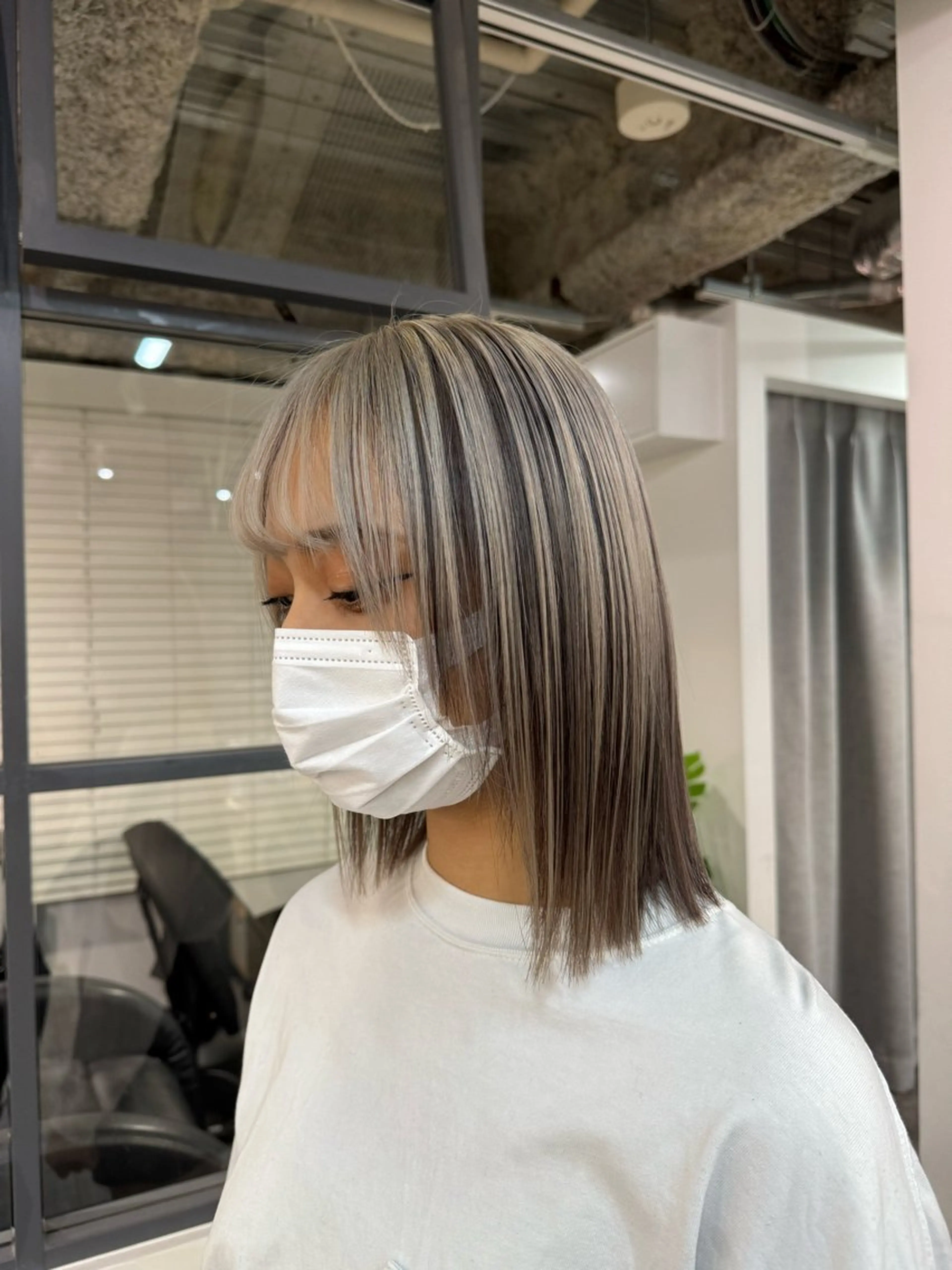 ミディアム カラー ヘアカラー トリートメント ハイトーン&髪質改善 ＆韓国エクステ🤎のヘアスタイル