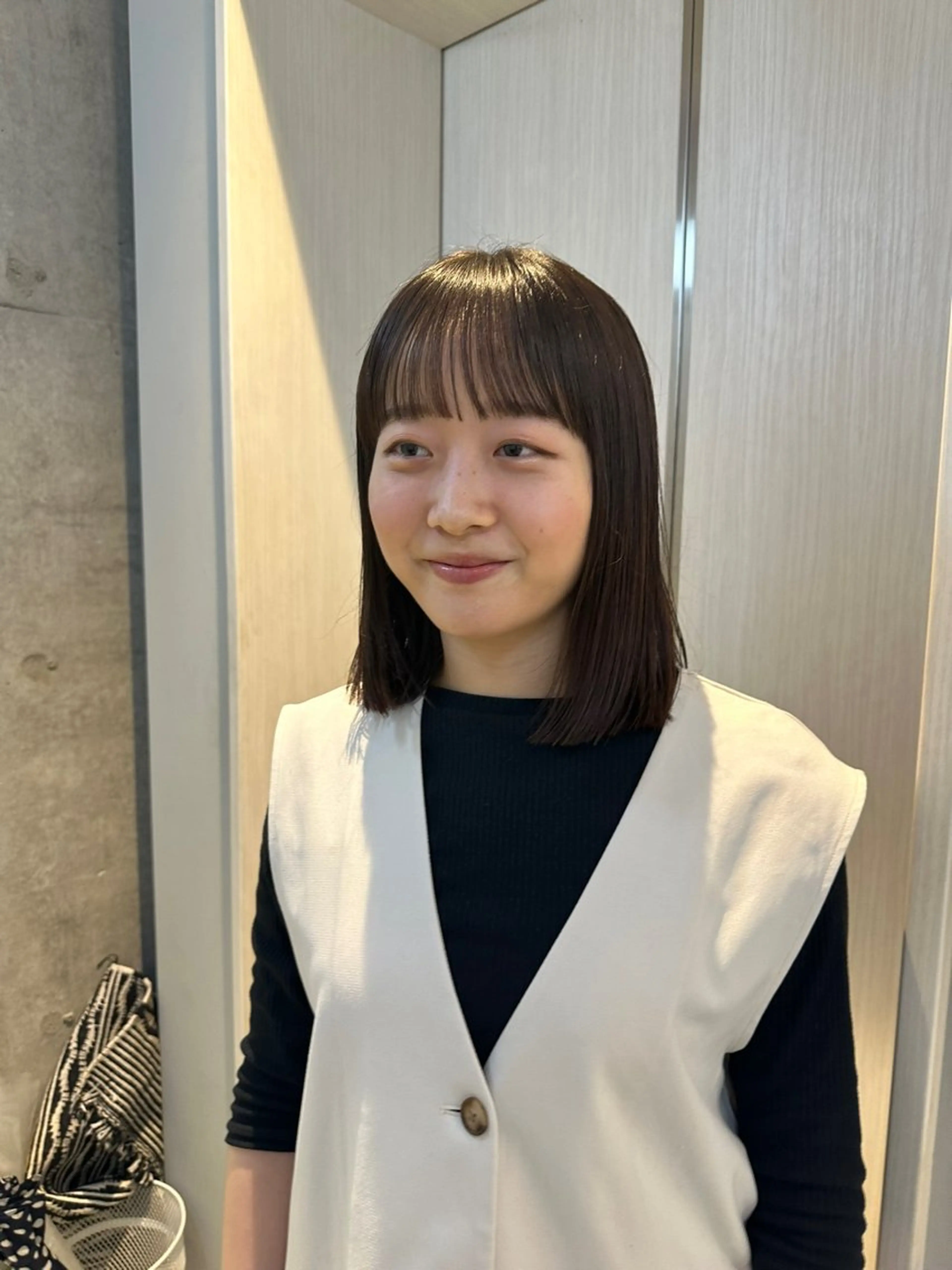 ミディアム レイヤーカット さとう あやかのヘアスタイル