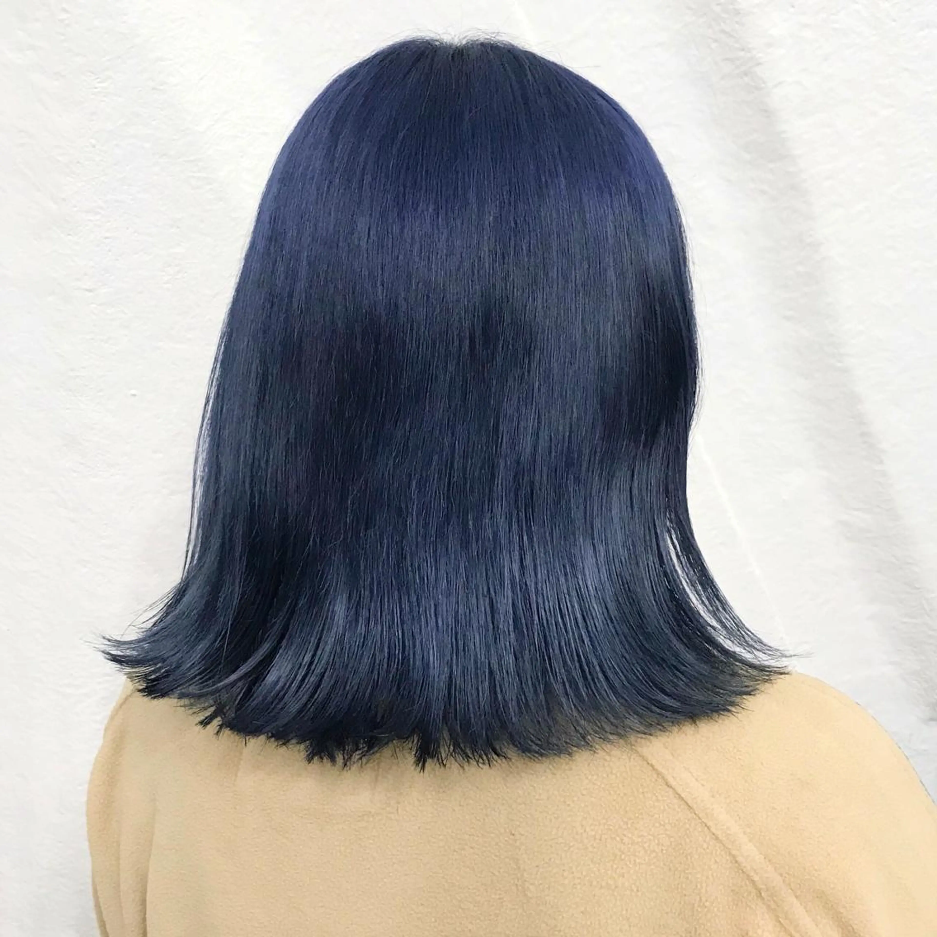 ミディアム カラー ブリーチ ブルーカラー ネイビーカラー K-POP好き美容師 🇰🇷Kai.Yのヘアスタイル