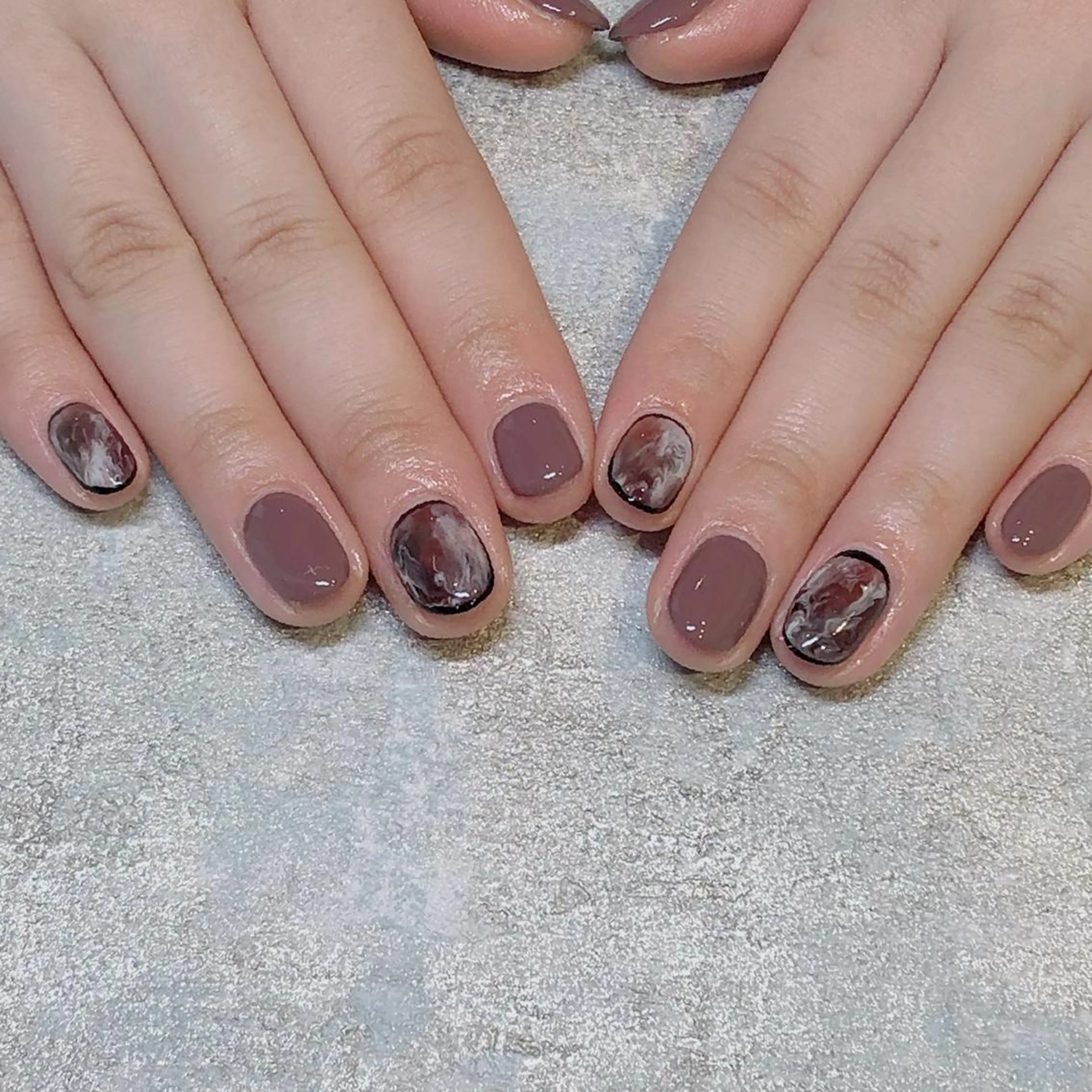 ネイル LUANA 〜Eyelash&Nail〜所属・長崎 真帆のネイルデザイン