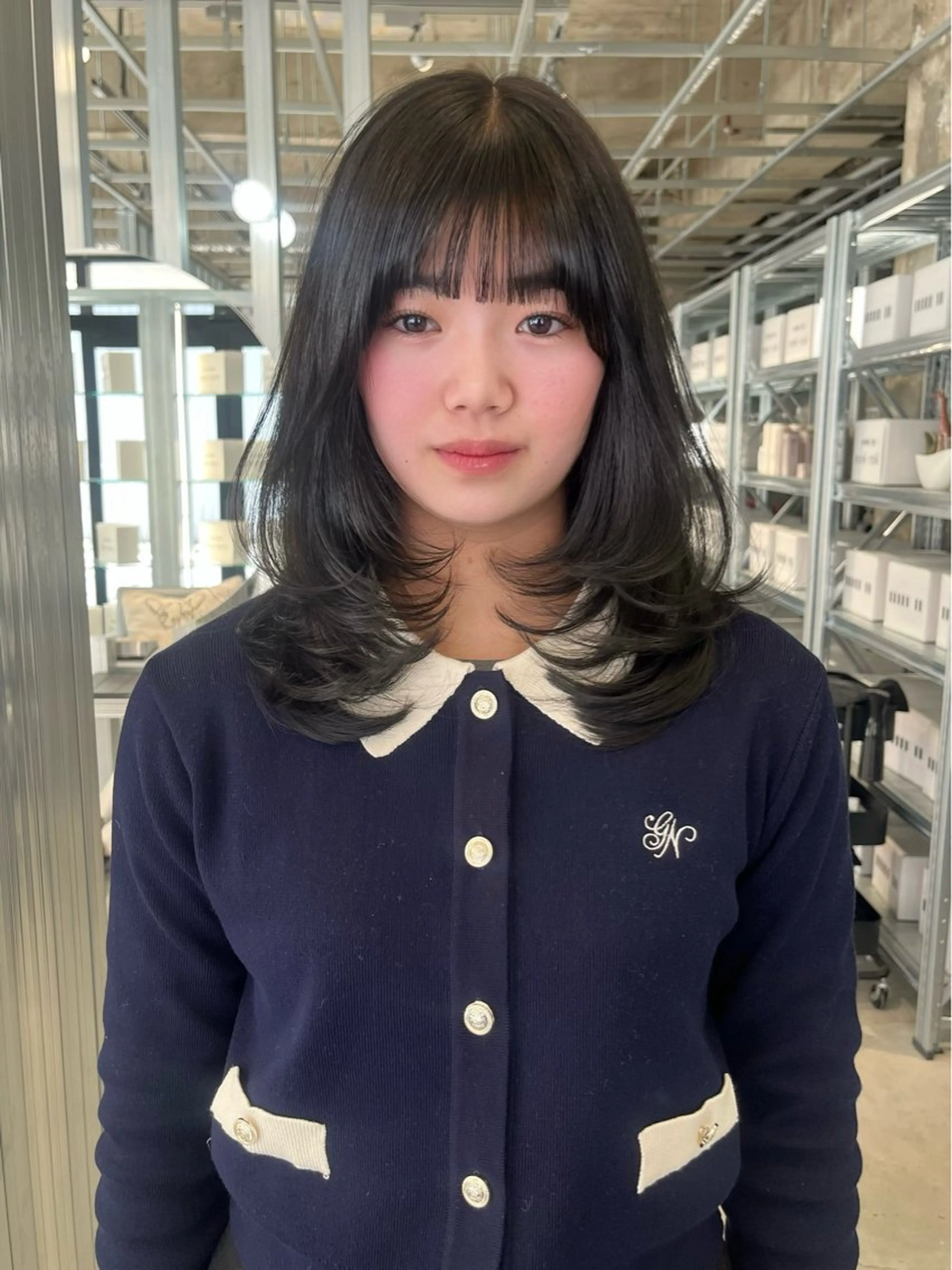 ミディアム カット ダブルカラー/レイヤ ーカット 🤍ゆきなのヘアスタイル