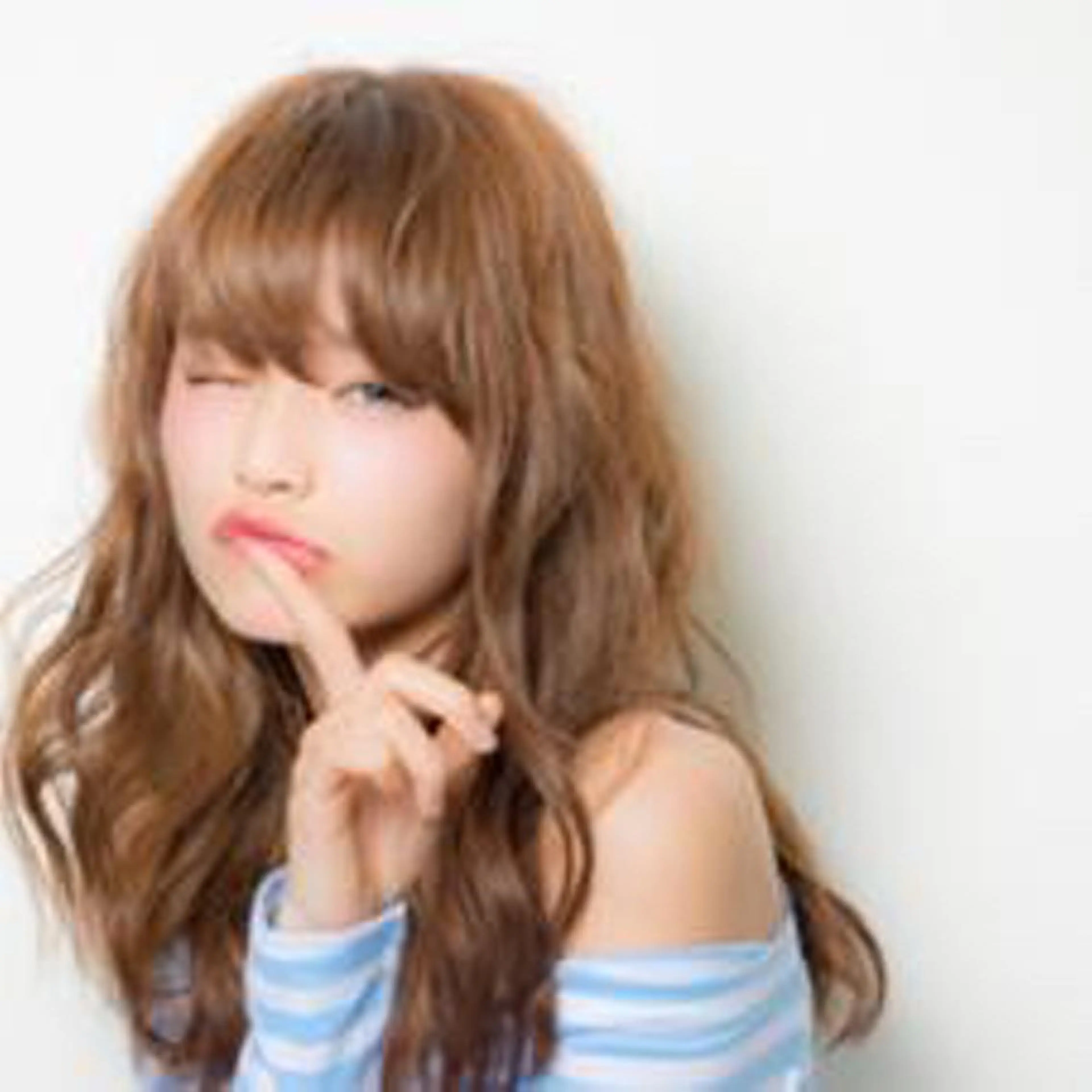 ロング カラー 杉本 和優のヘアスタイル