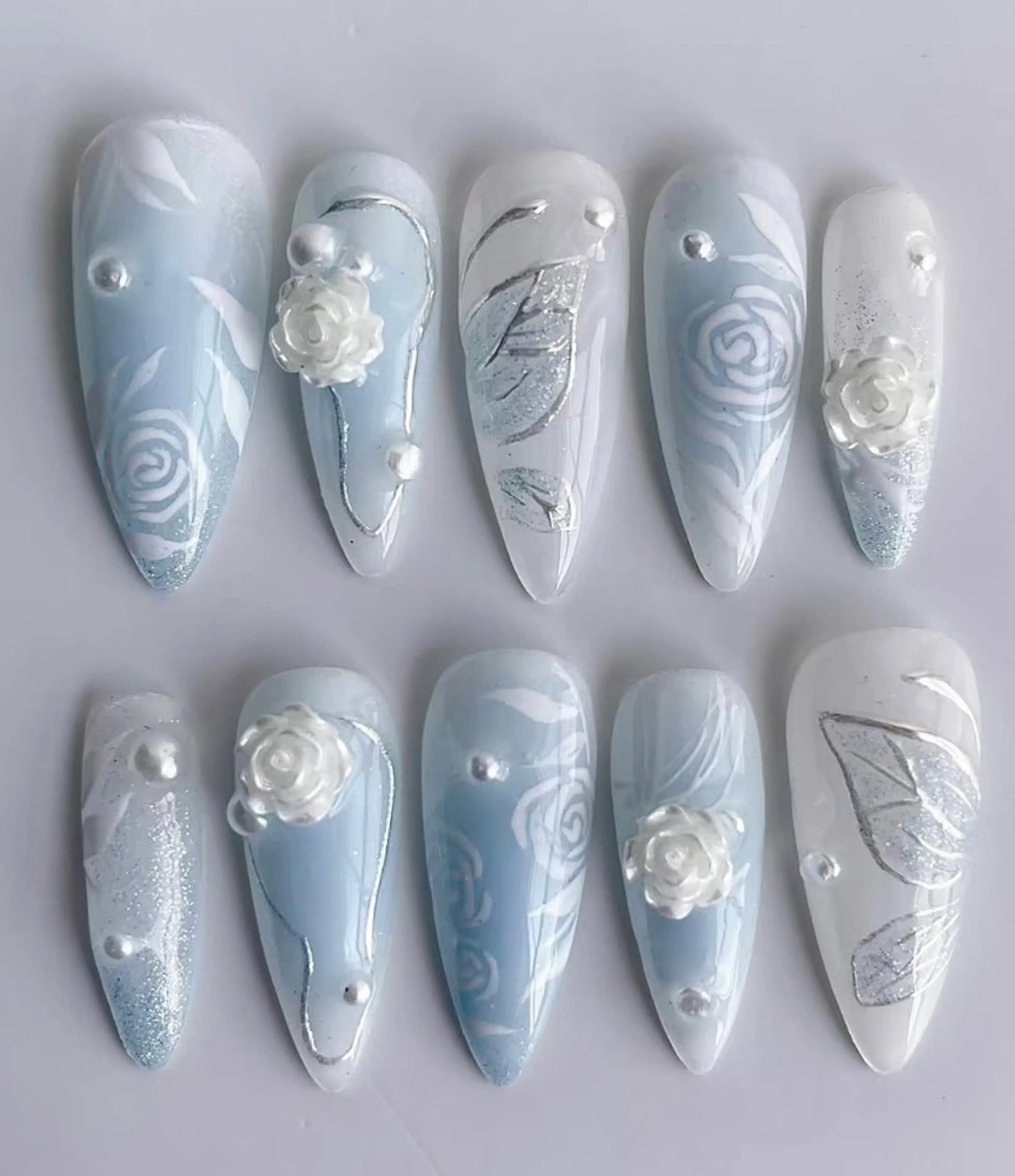 ネイル オーロラネイル チークネイル 桜ネイル 長さ出し ジェルネイル ハンドネイル YUYI.nail salonのネイルデザイン