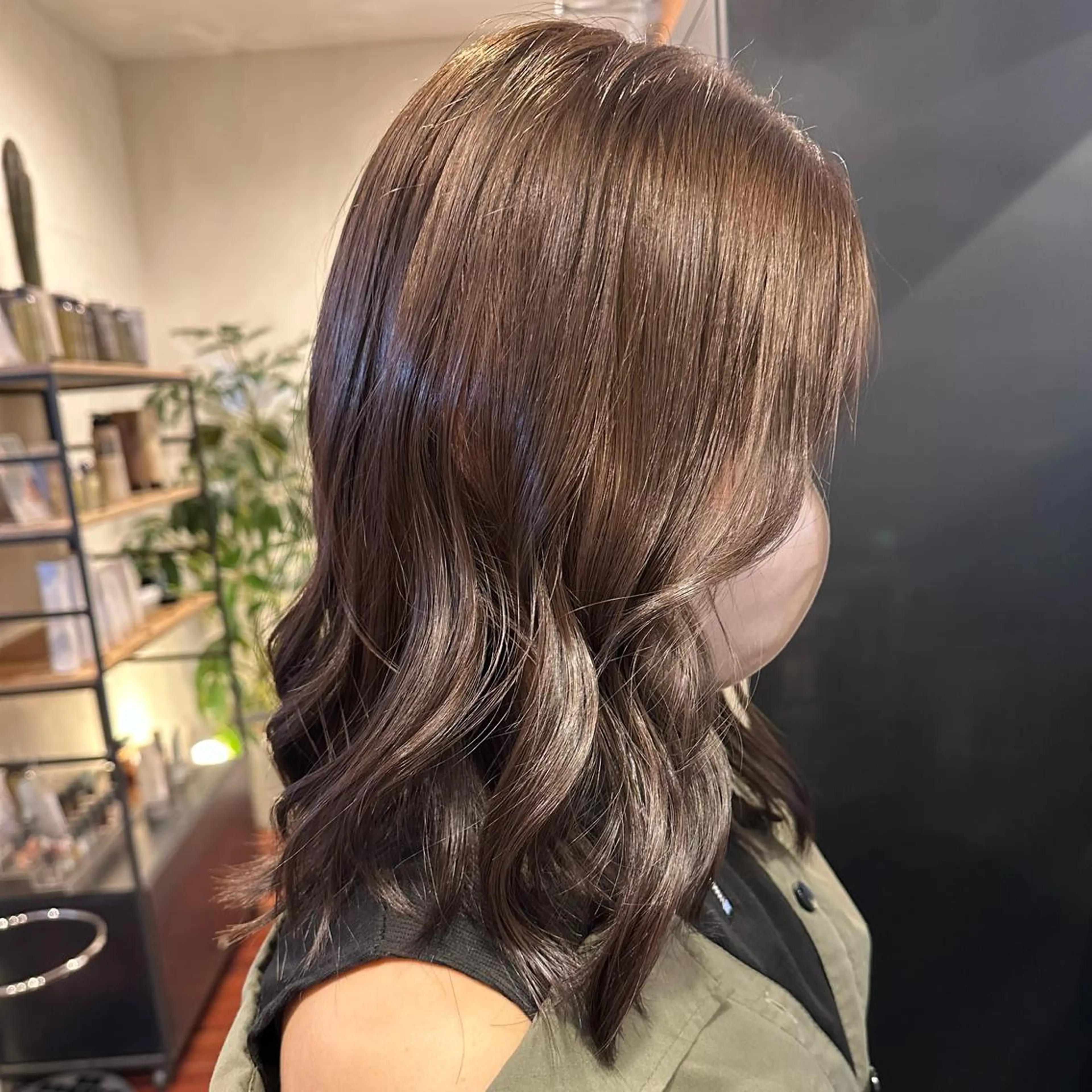 ミディアム カラー momo 札幌美容師のヘアスタイル