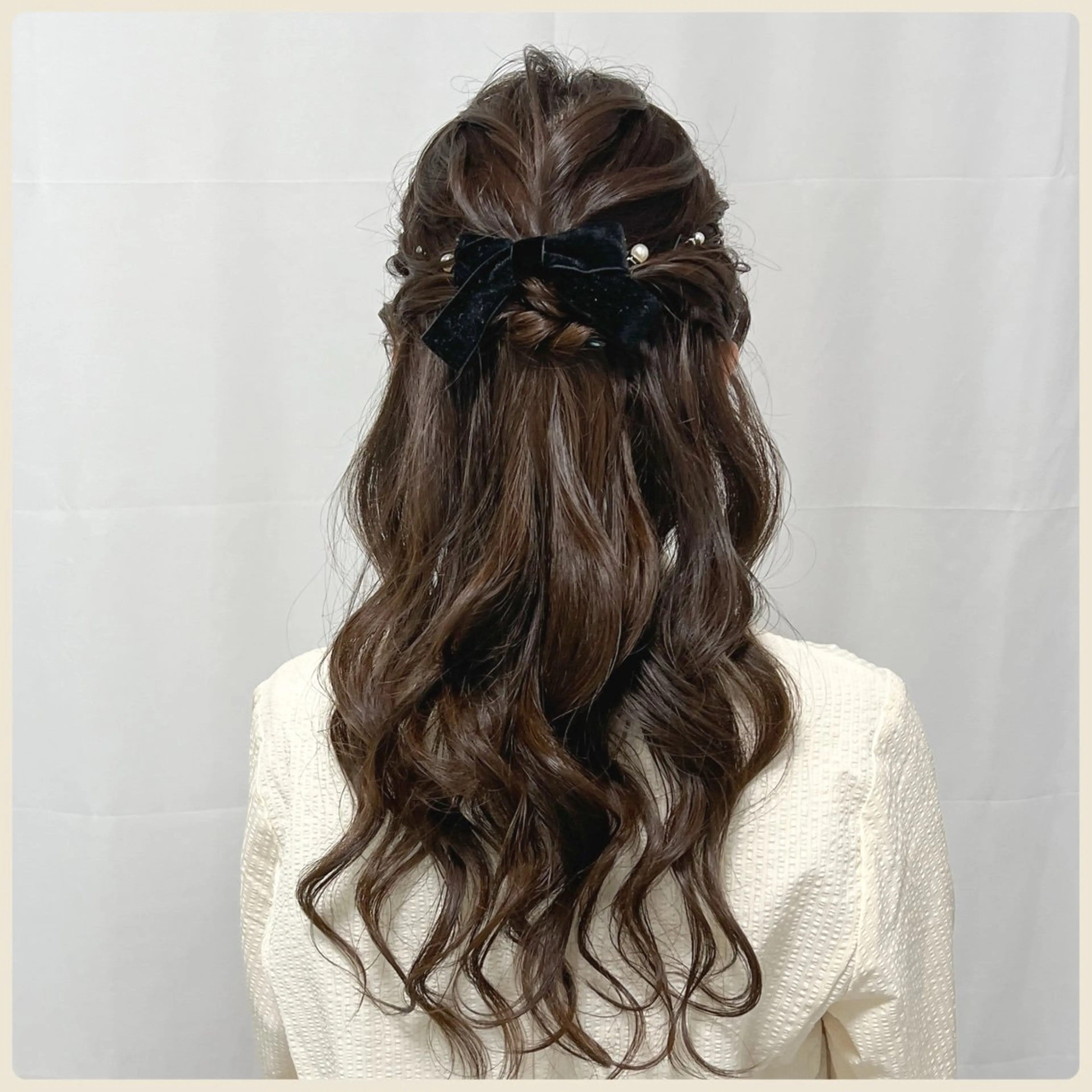 ヘアアレンジ ハーフアップ ヘアセット リクエスト受付中🪞 CHATEAUのヘアスタイル