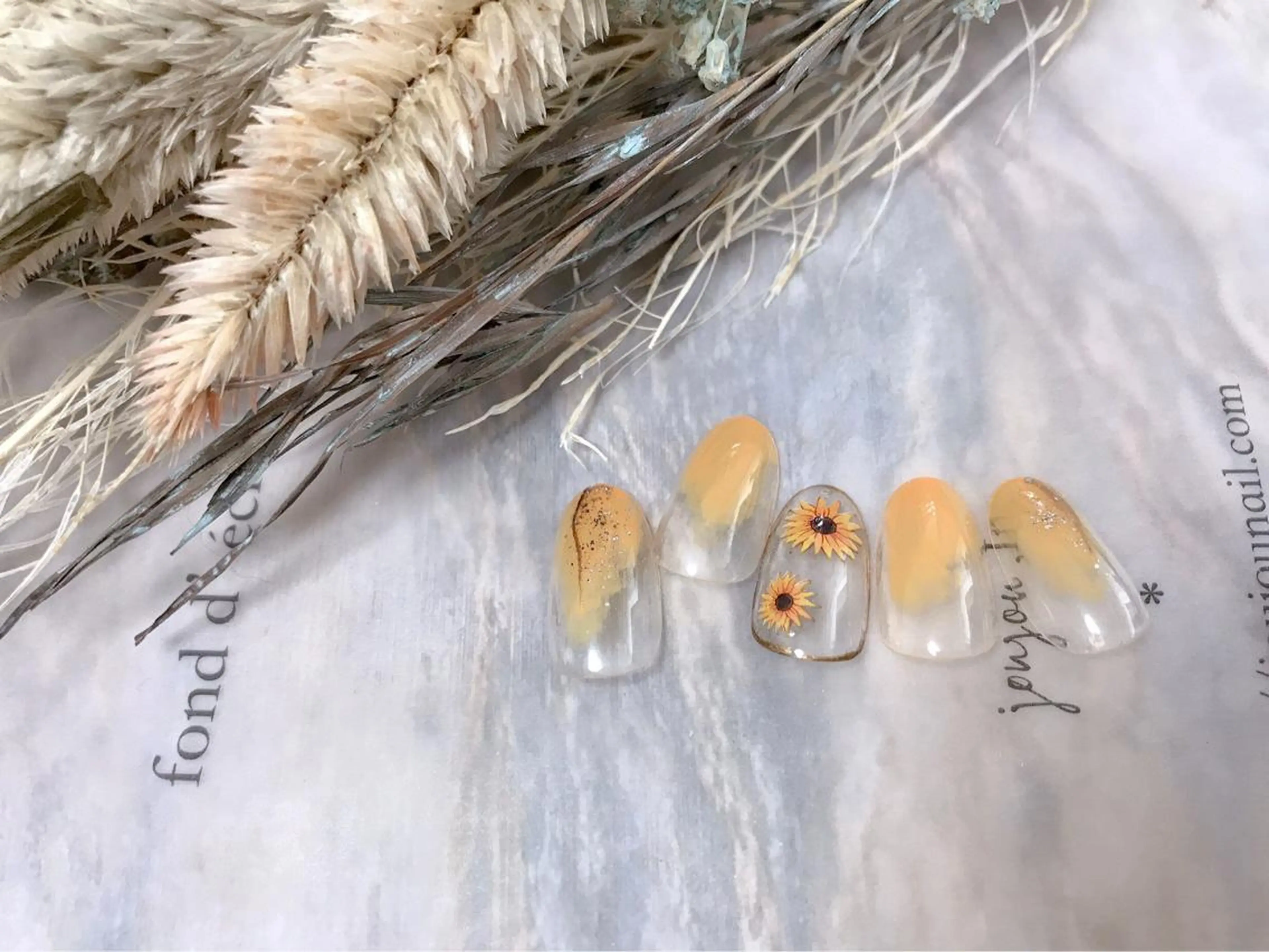 ネイル mogunail &blowのネイルデザイン