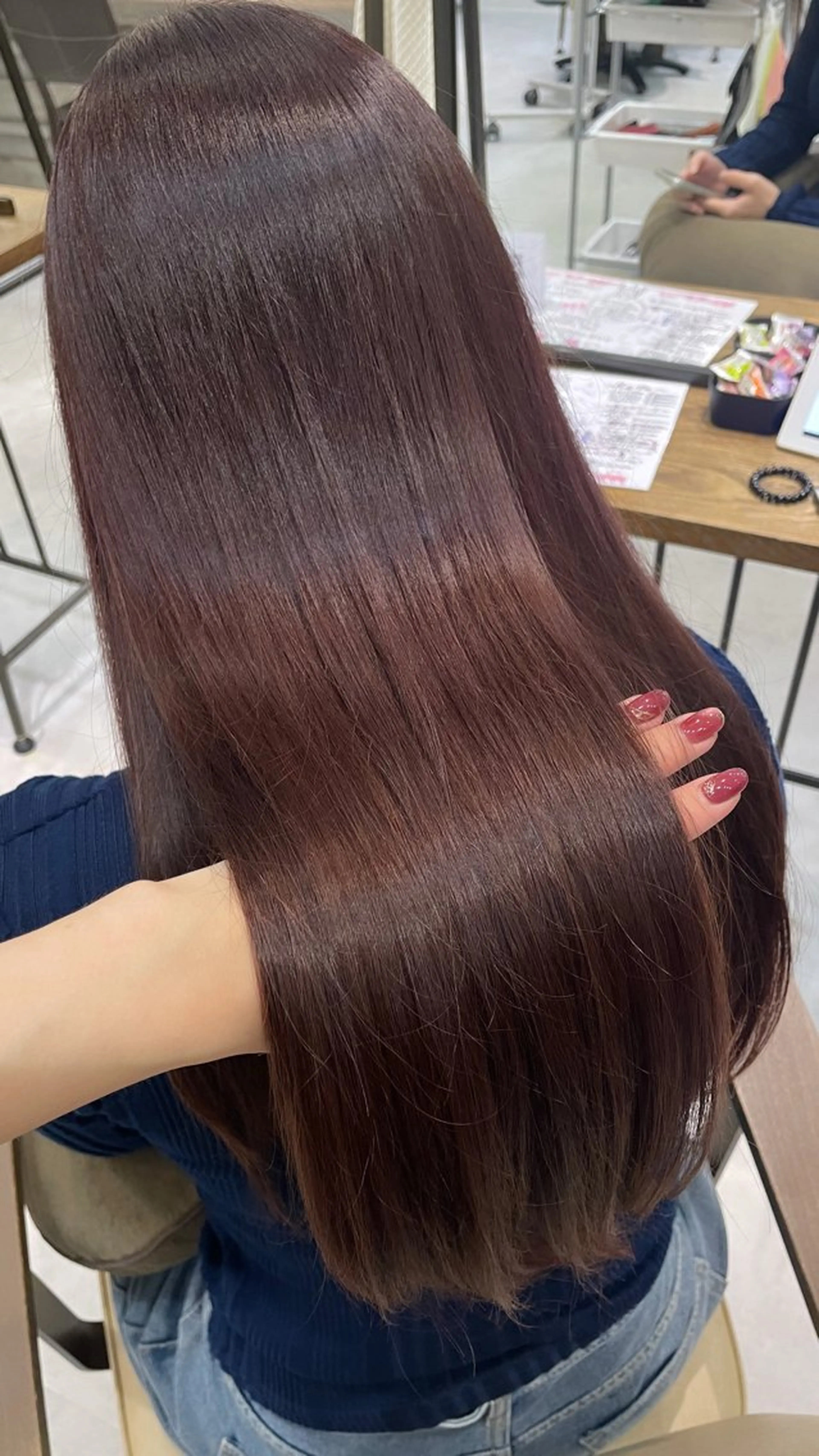 【暖色カラー🍂+3ステップの艶々トリートメント】ワンカラーで秋冬の暖色カラー🩷🩷お色味相談待ってます♪の写真