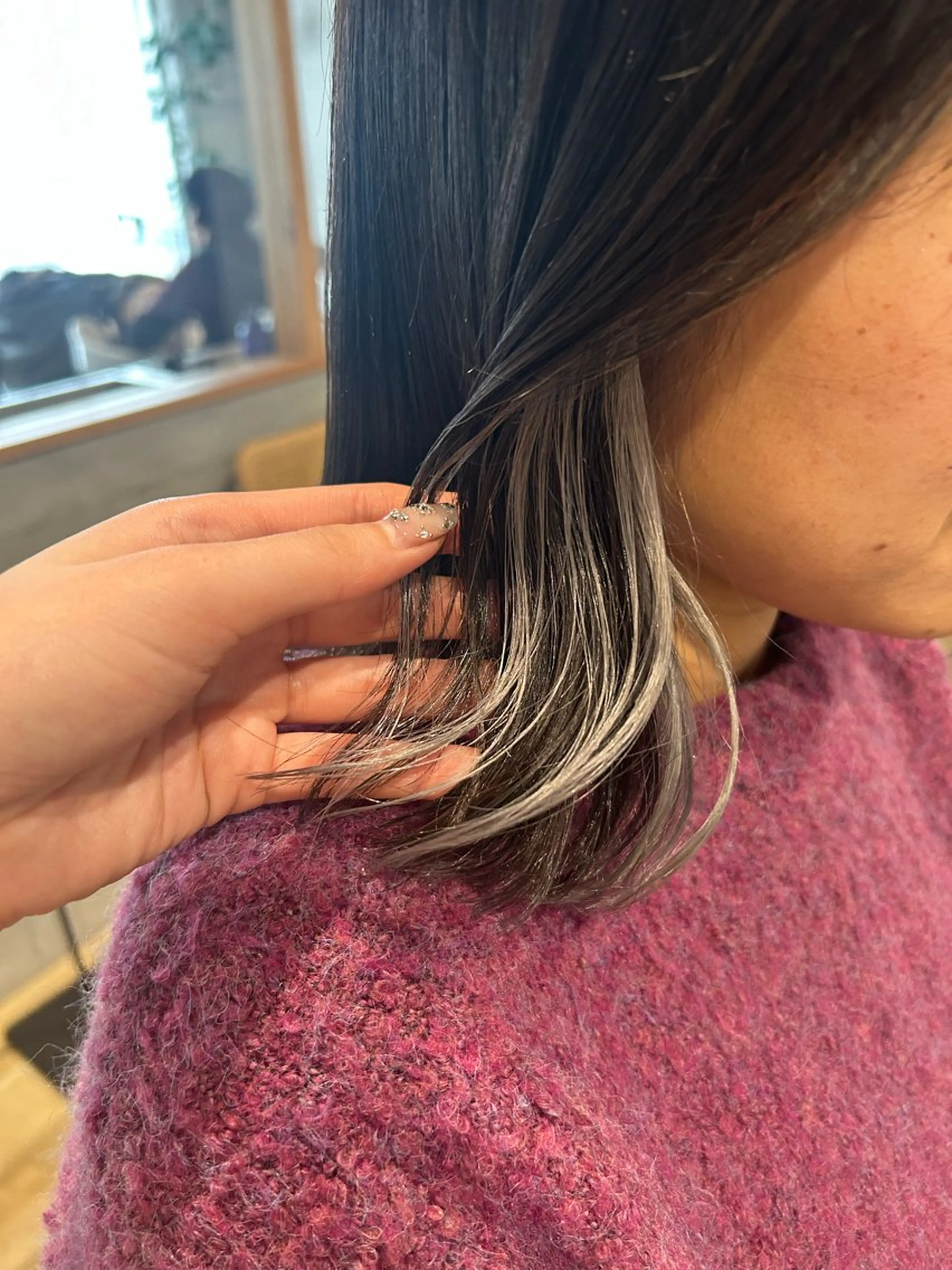 ミディアム カット ヘアカラー なぎ ㅤのヘアスタイル