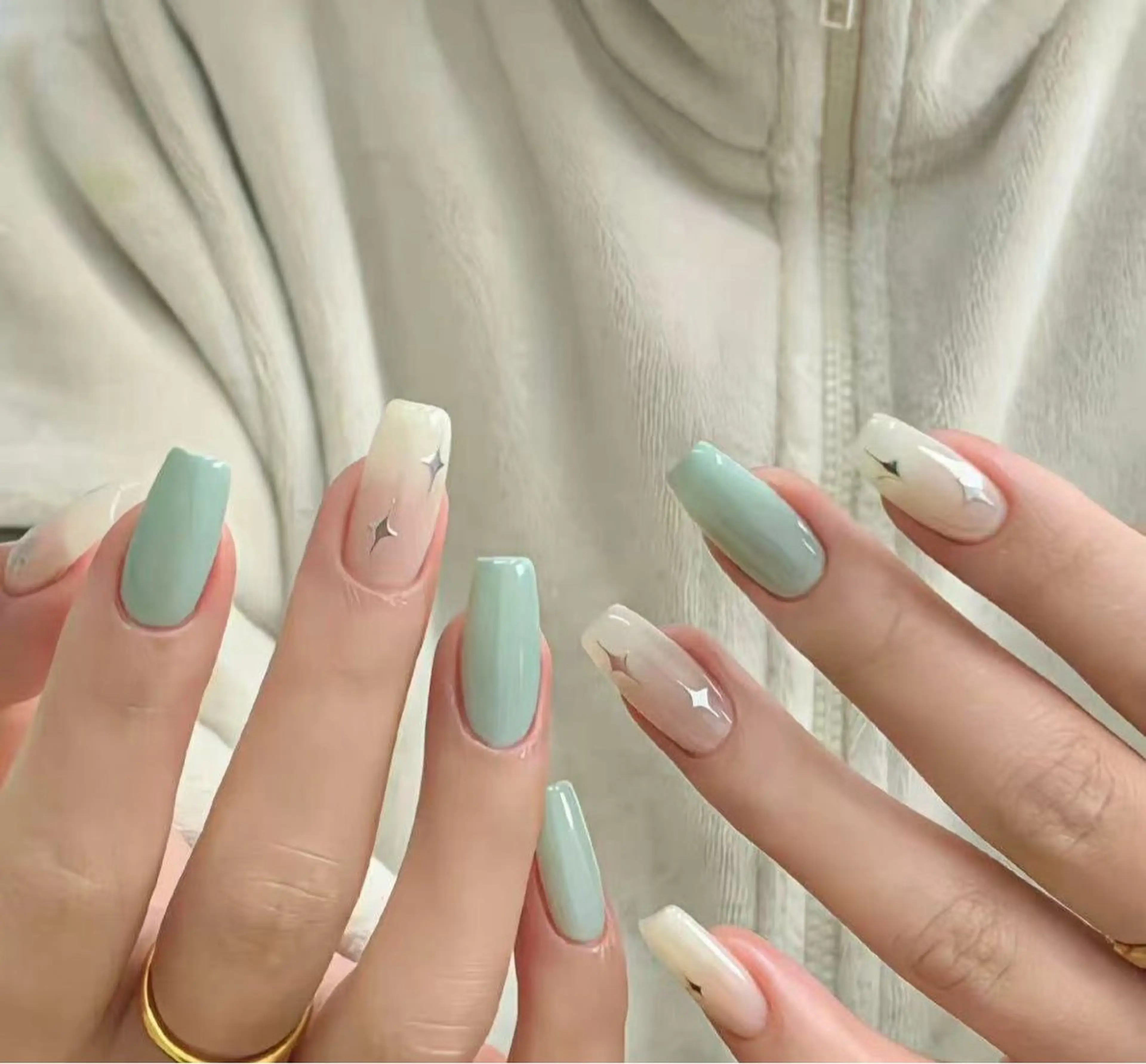 ネイル フラワーネイル フレンチネイル ジェルネイル ガラスフレンチ ハート ハンドネイル ハンドケア BabyYouMi nailのネイルデザイン