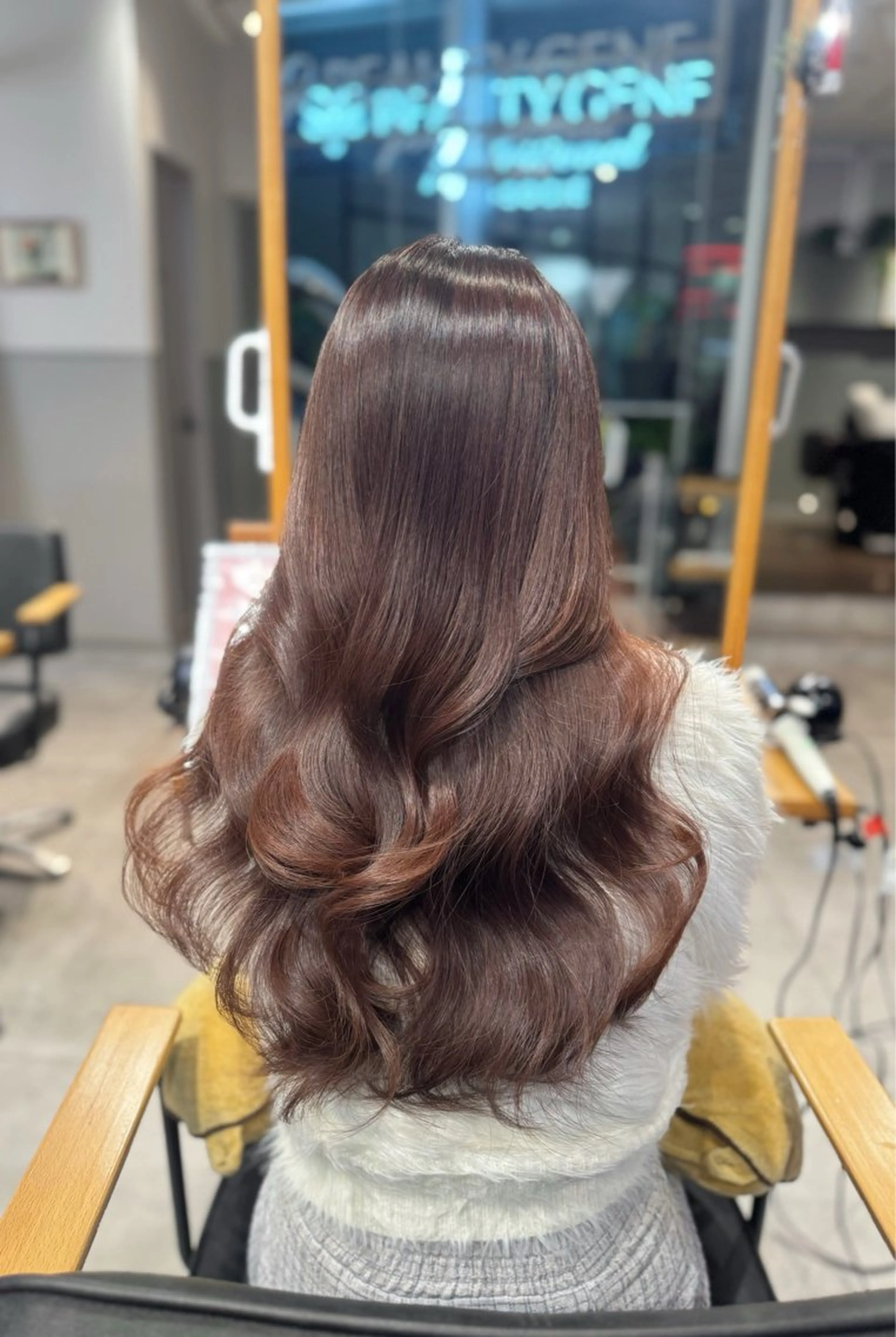 ロング カラー 宮本 優のヘアスタイル