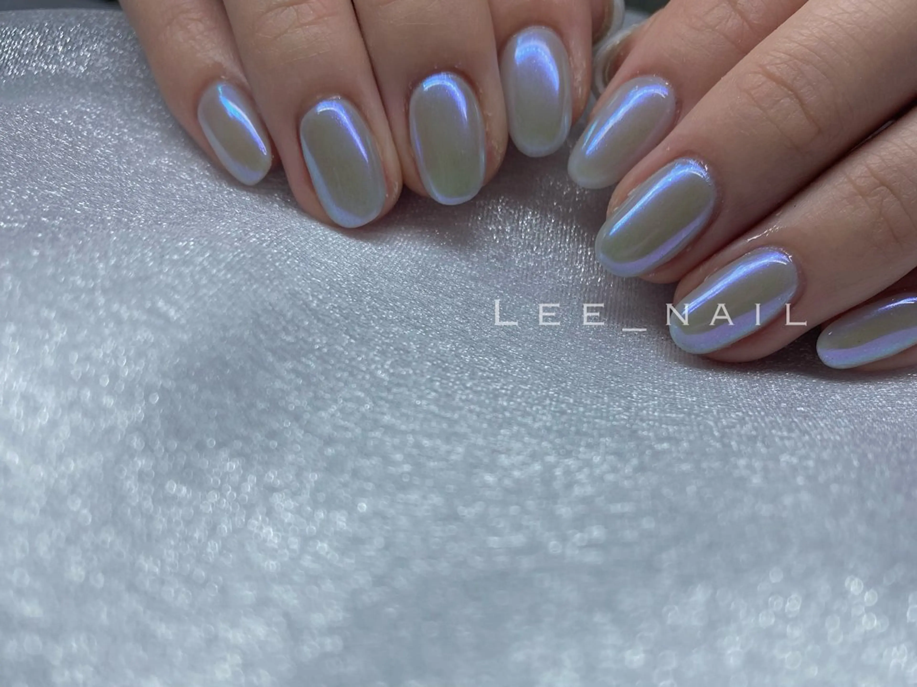 ネイル オーロラネイル ミラーネイル ハンドネイル Lee_ nailのネイルデザイン