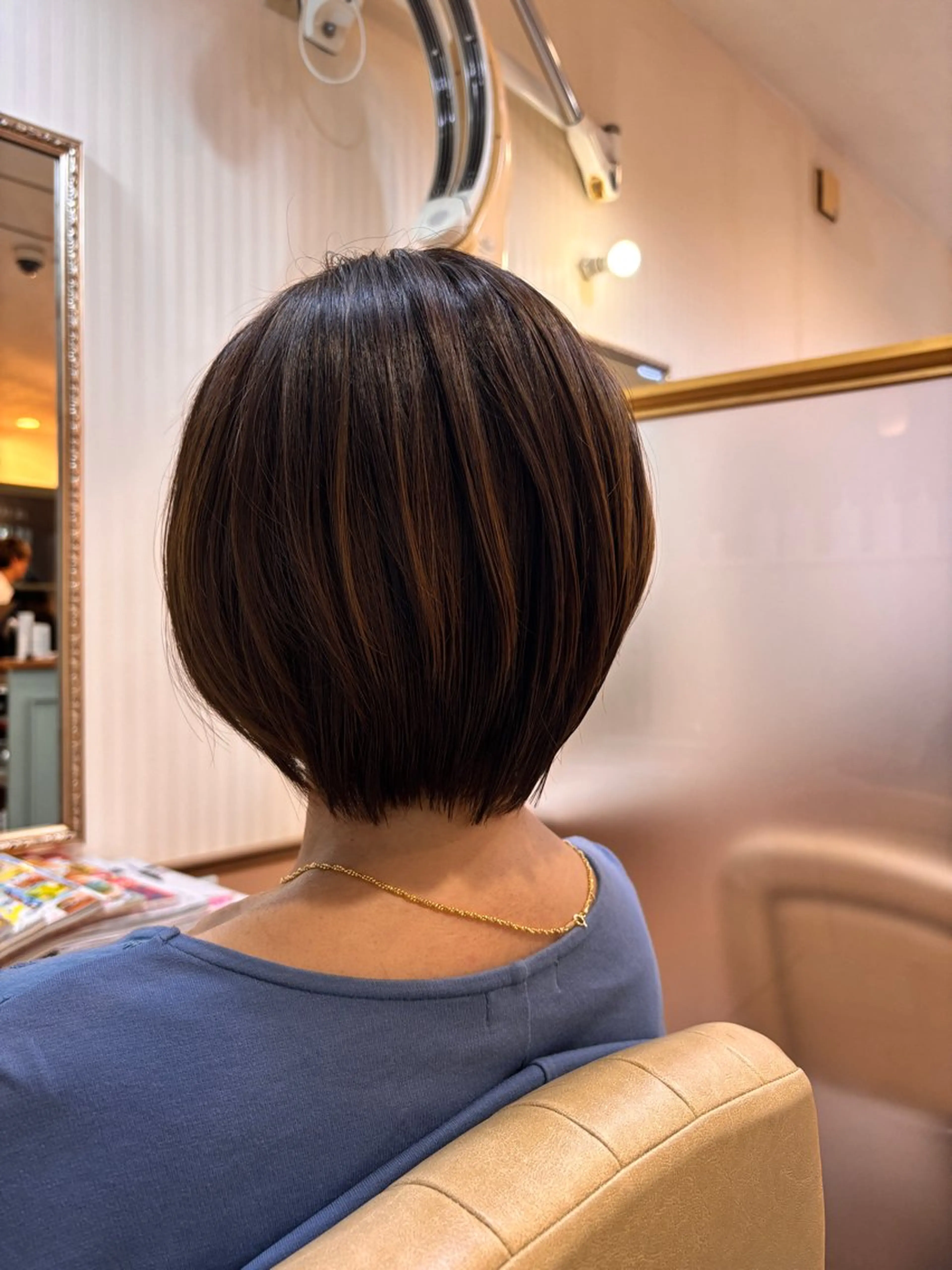 ショート 吉井 愛のヘアスタイル