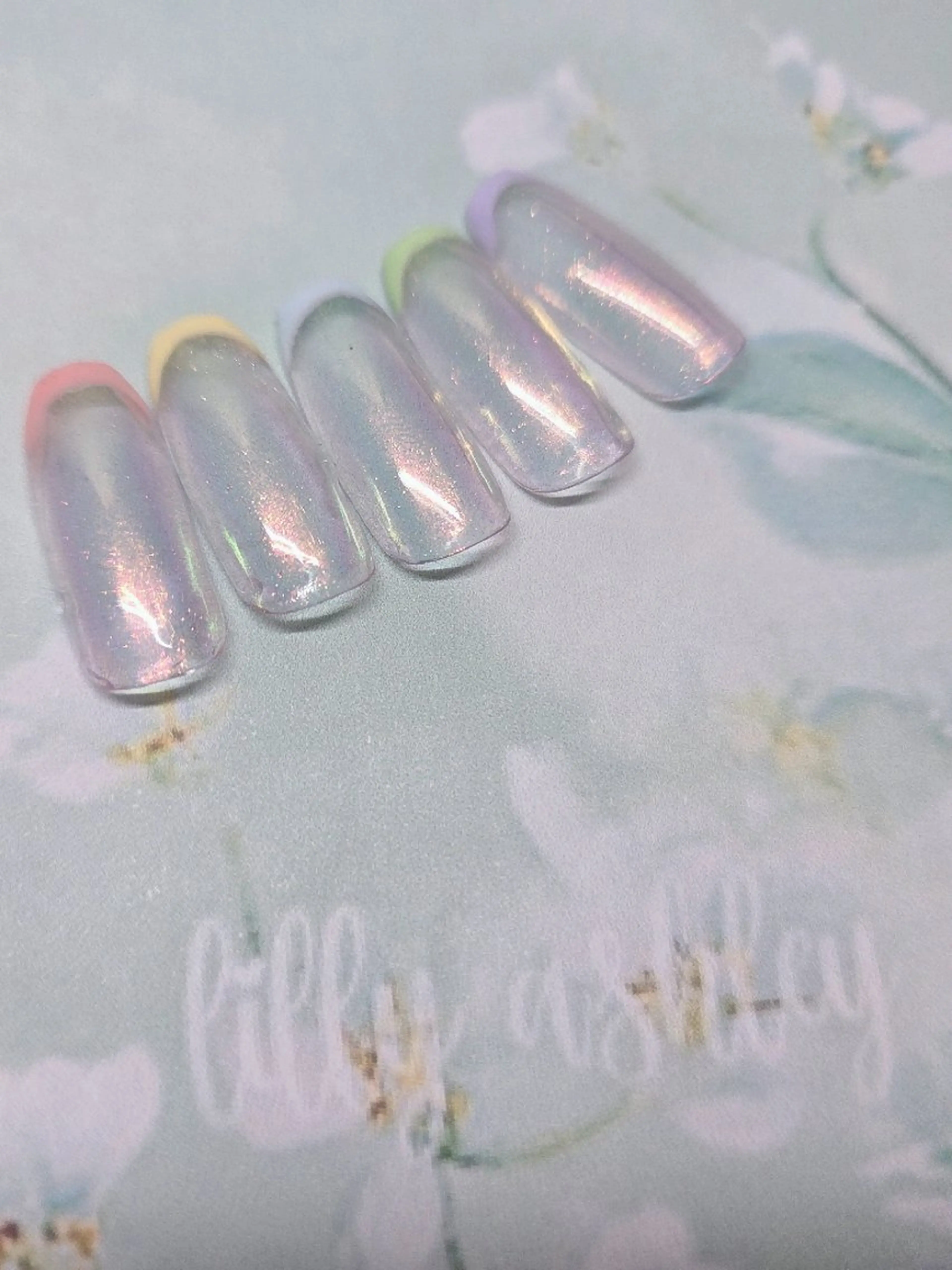 ネイル オーロラネイル フレンチネイル キラキラネイル パステルネイル ハンドネイル nailsaron kohiroのネイルデザイン