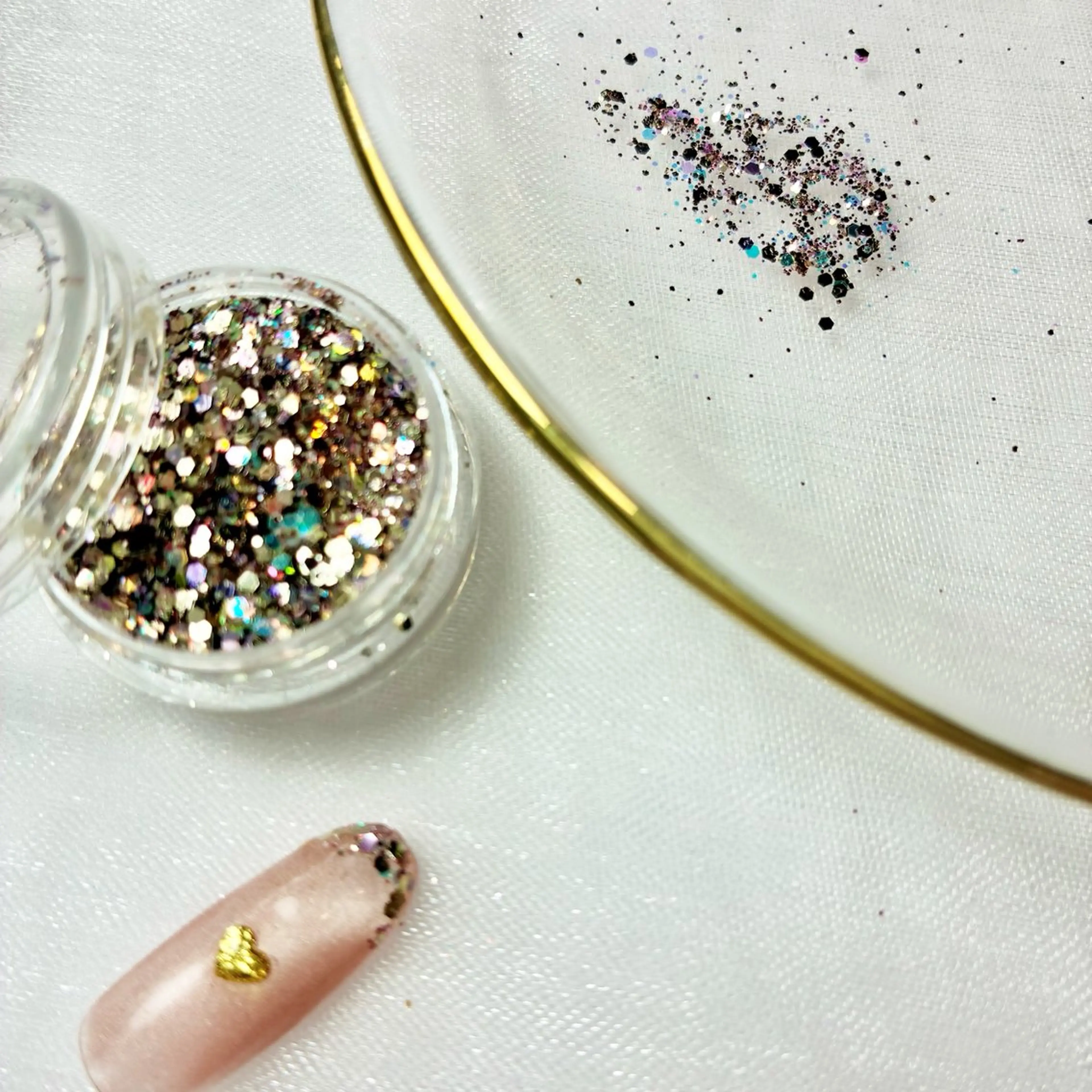 ネイル キラキラネイル addition スタッフReikoのネイルデザイン