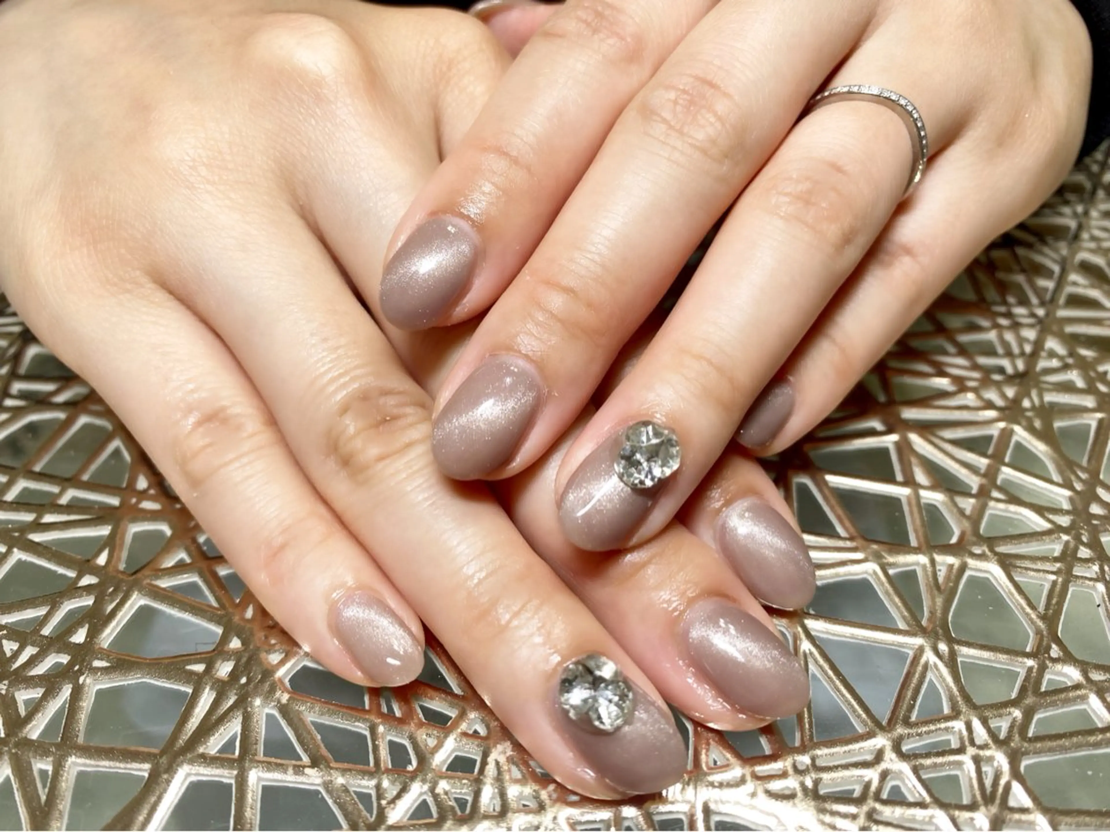 ネイル マグネットネイル オフィスネイル ハンドネイル ネイルサロン nail_upのネイルデザイン