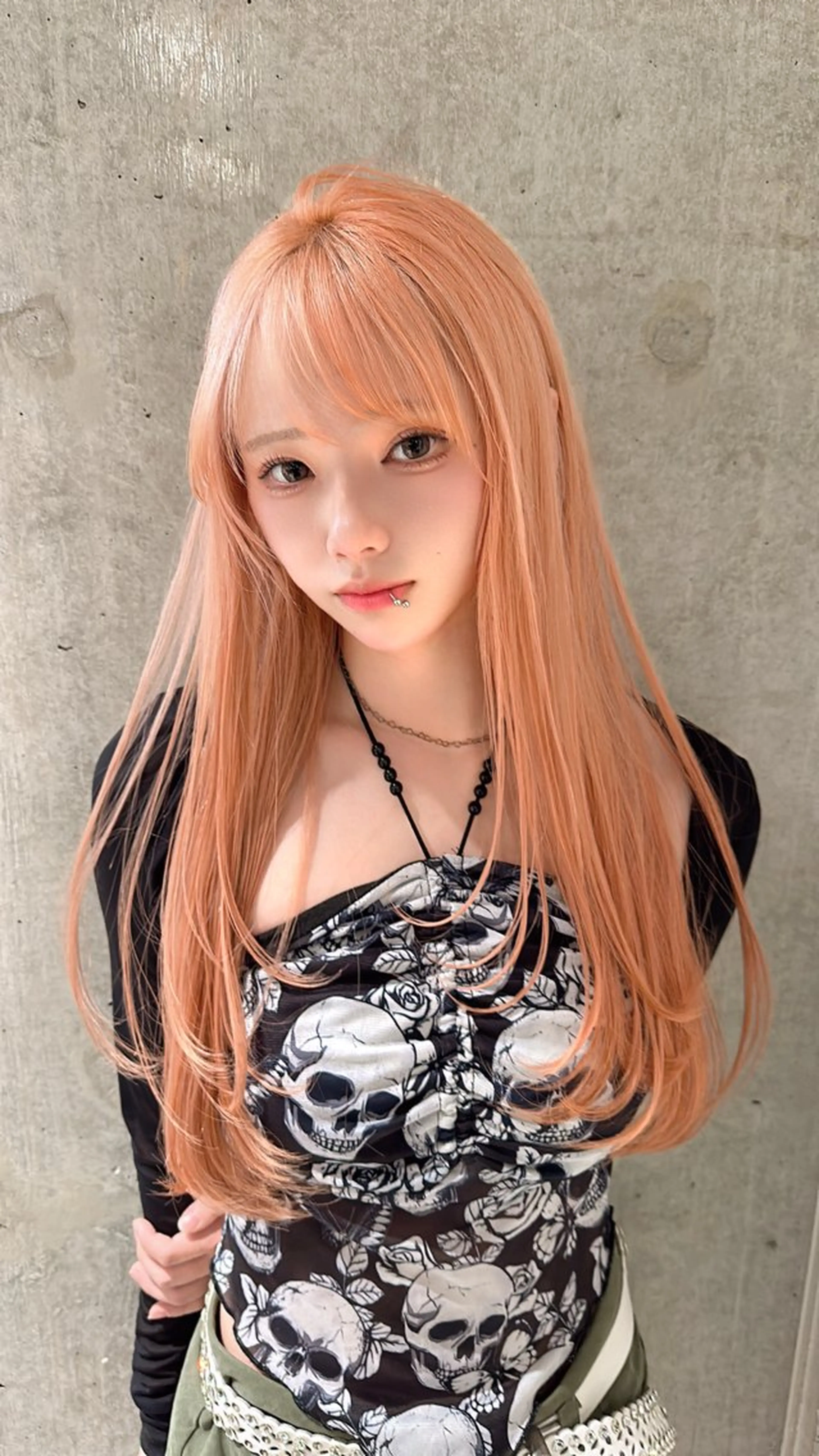 ロング ヘアカラー トリートメント 名古屋ムラ修正 ハイトーンのヘアスタイル