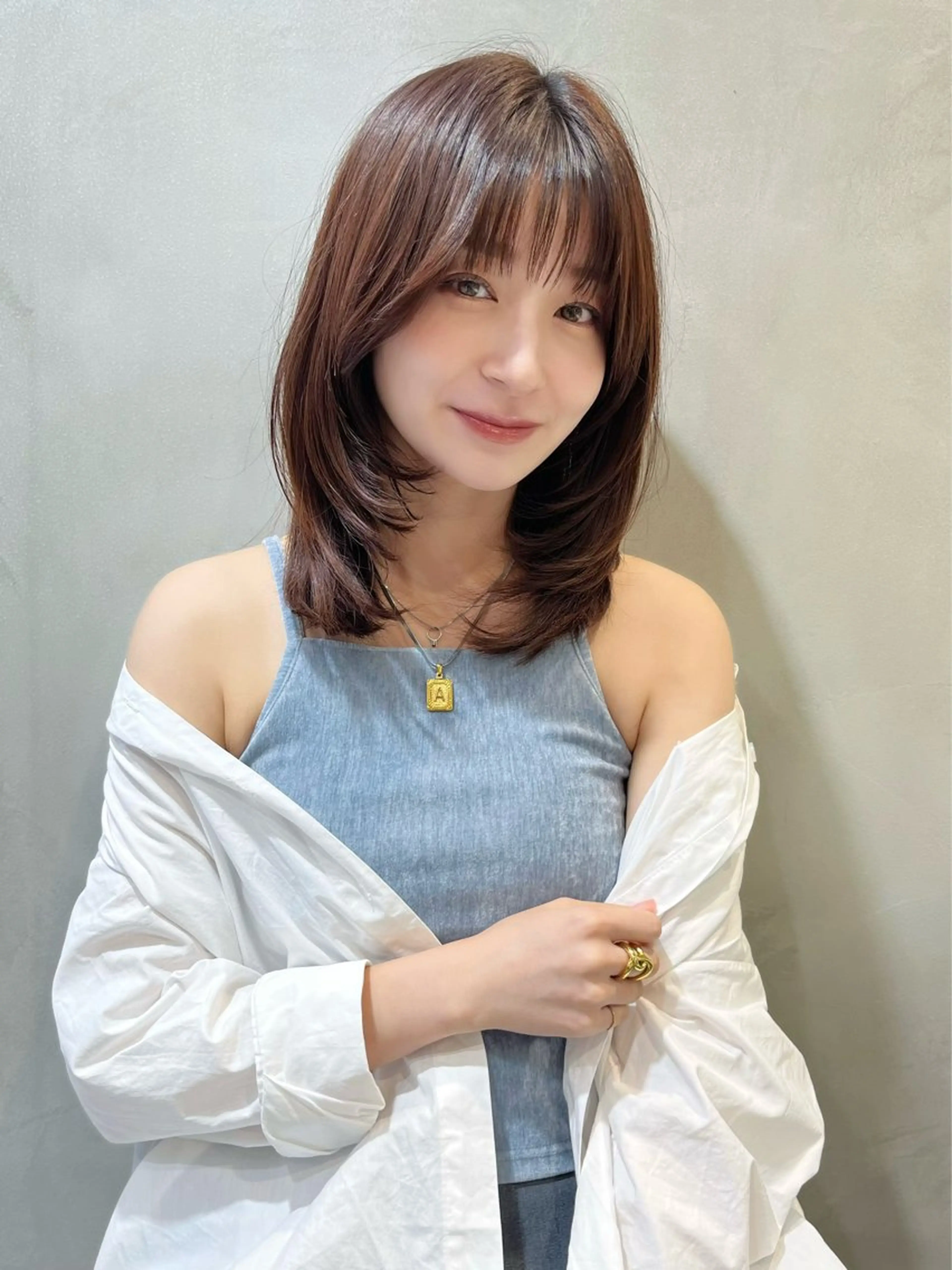 ミディアム カラー 顔周りカット 伸ばしかけ 韓国風ヘア レイヤーカット レイヤーカット、ボブ GLROWのヘアスタイル