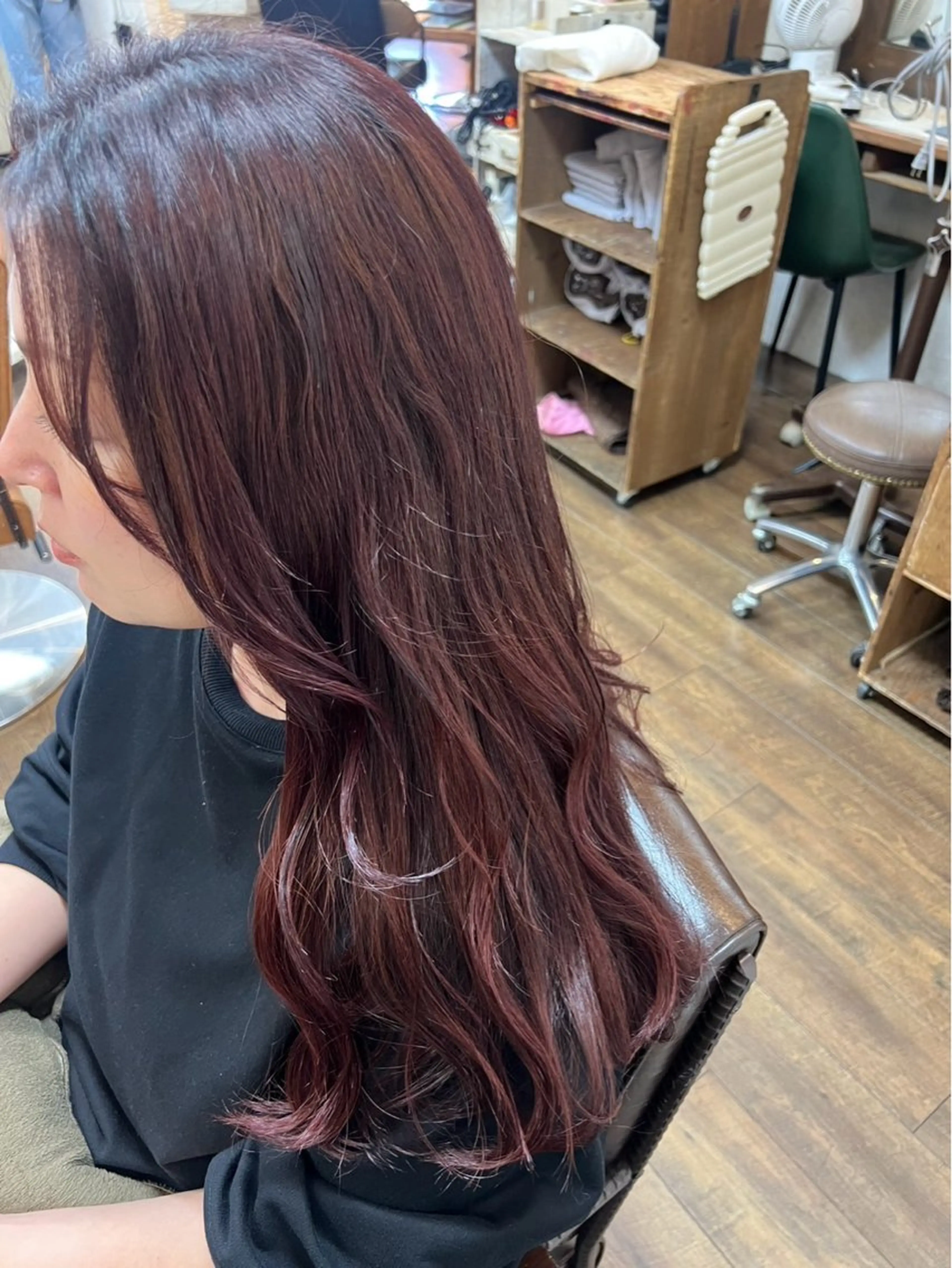 カラー ブラウンカラー レッドカラー 三宅　デザインカラー 透明感カラー✨のヘアスタイル