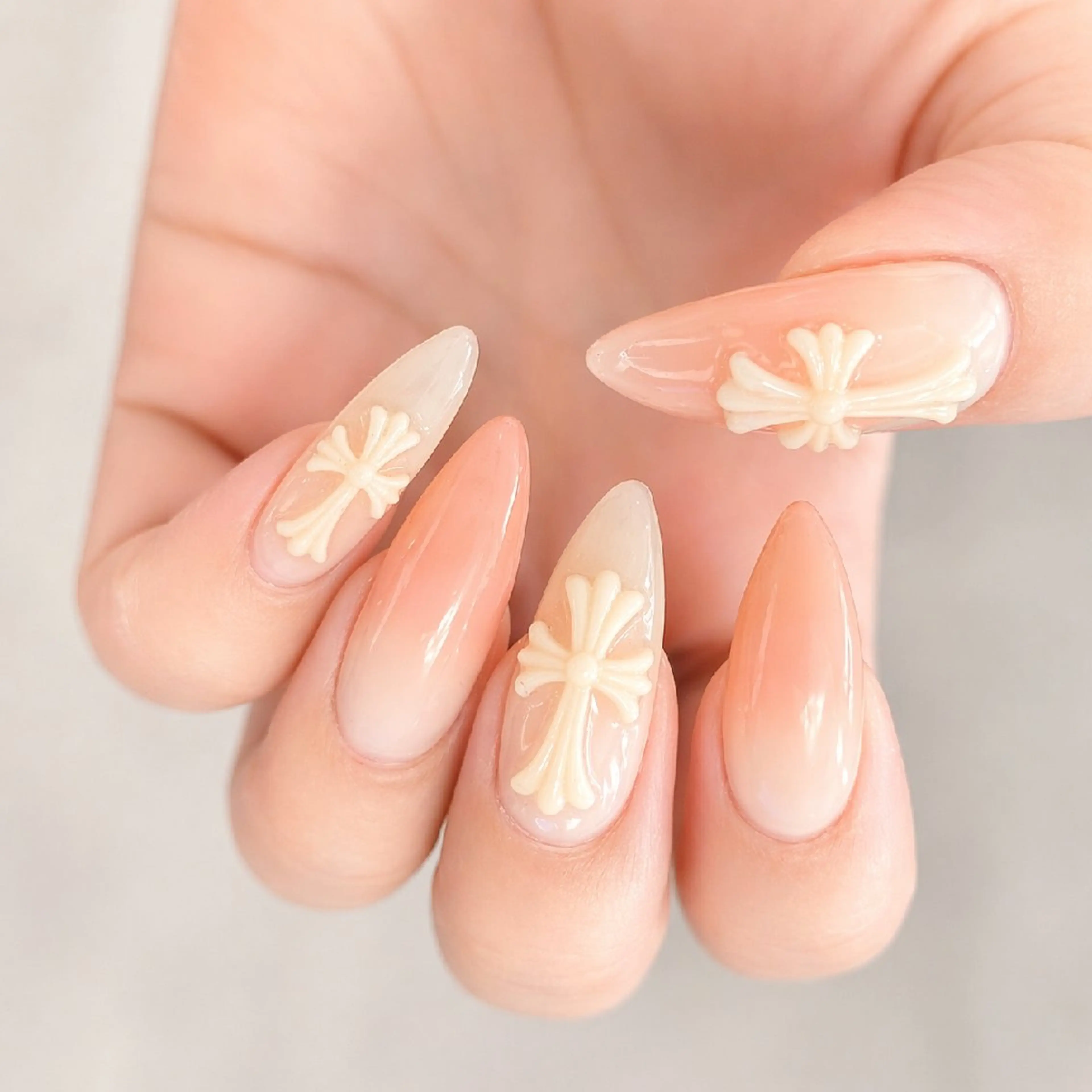 【モデルメニュー】持込デザインネイル【オフ有】の写真