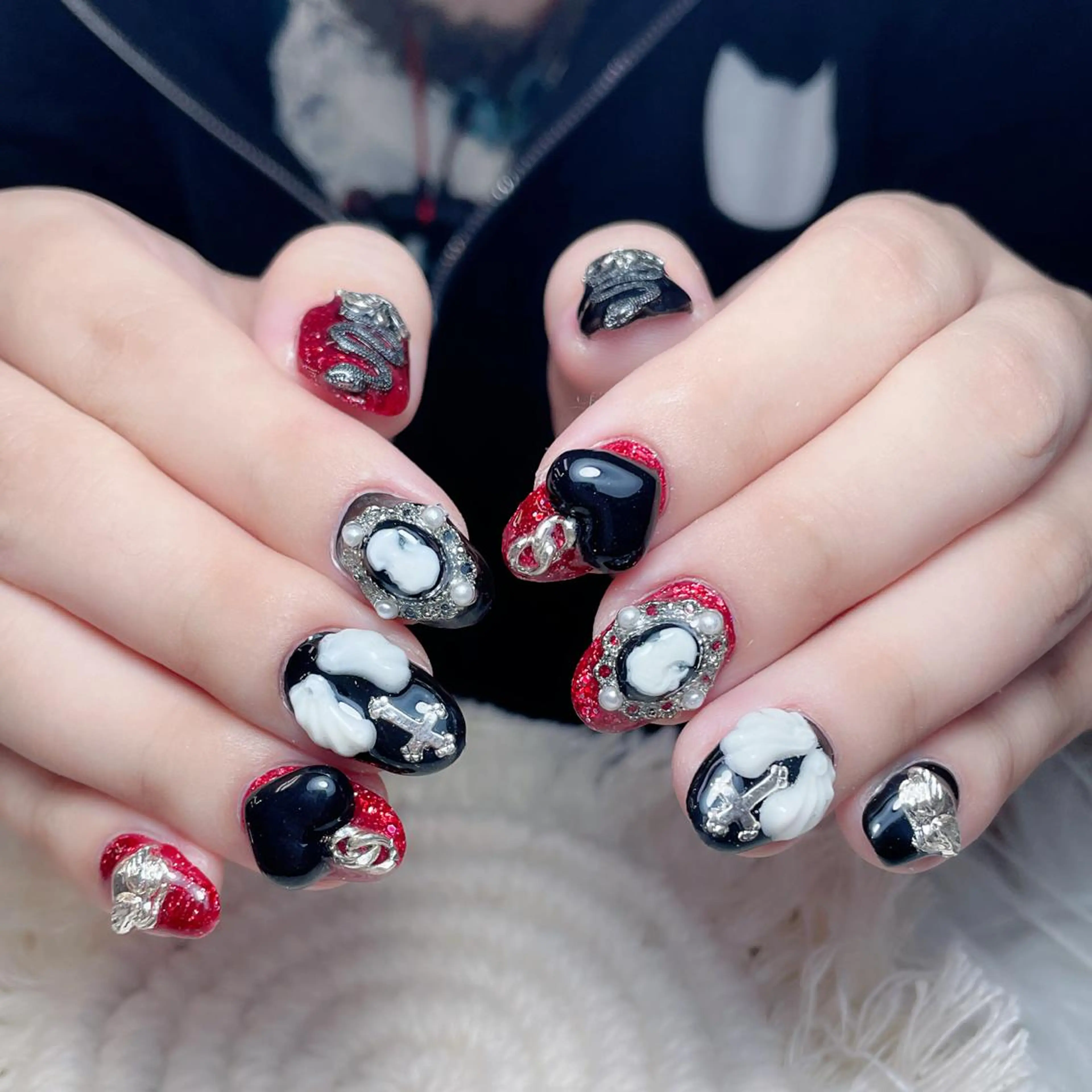 ネイル クリアネイル フラッシュネイル フラワーネイル グラデーション キラキラネイル ハンドネイル NailPrincess所属・princess スカルプ専門店のネイルデザイン