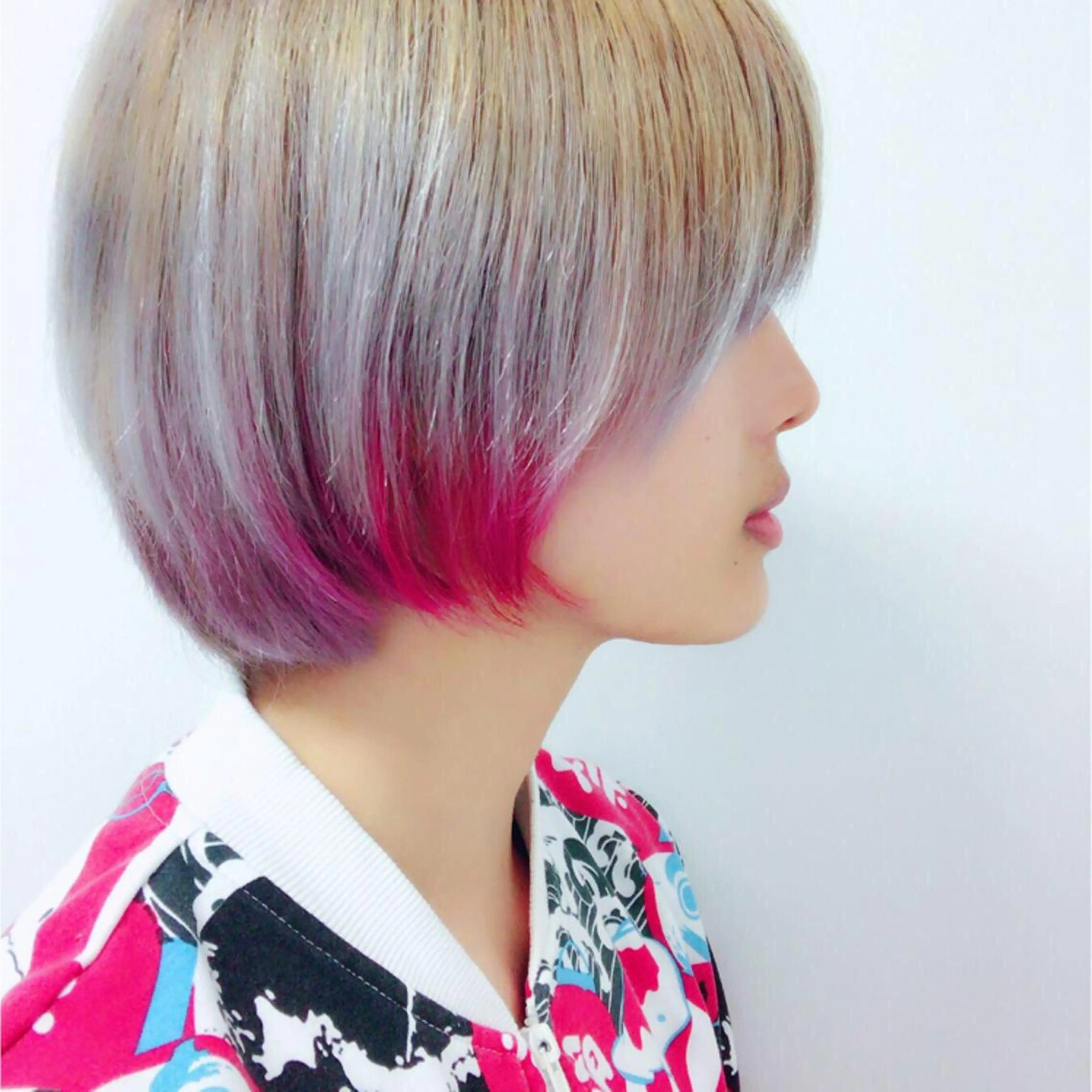 ショート カラー デザインカラー 新宿/髪質改善/ 美髪矯正✨浅江通友のヘアスタイル