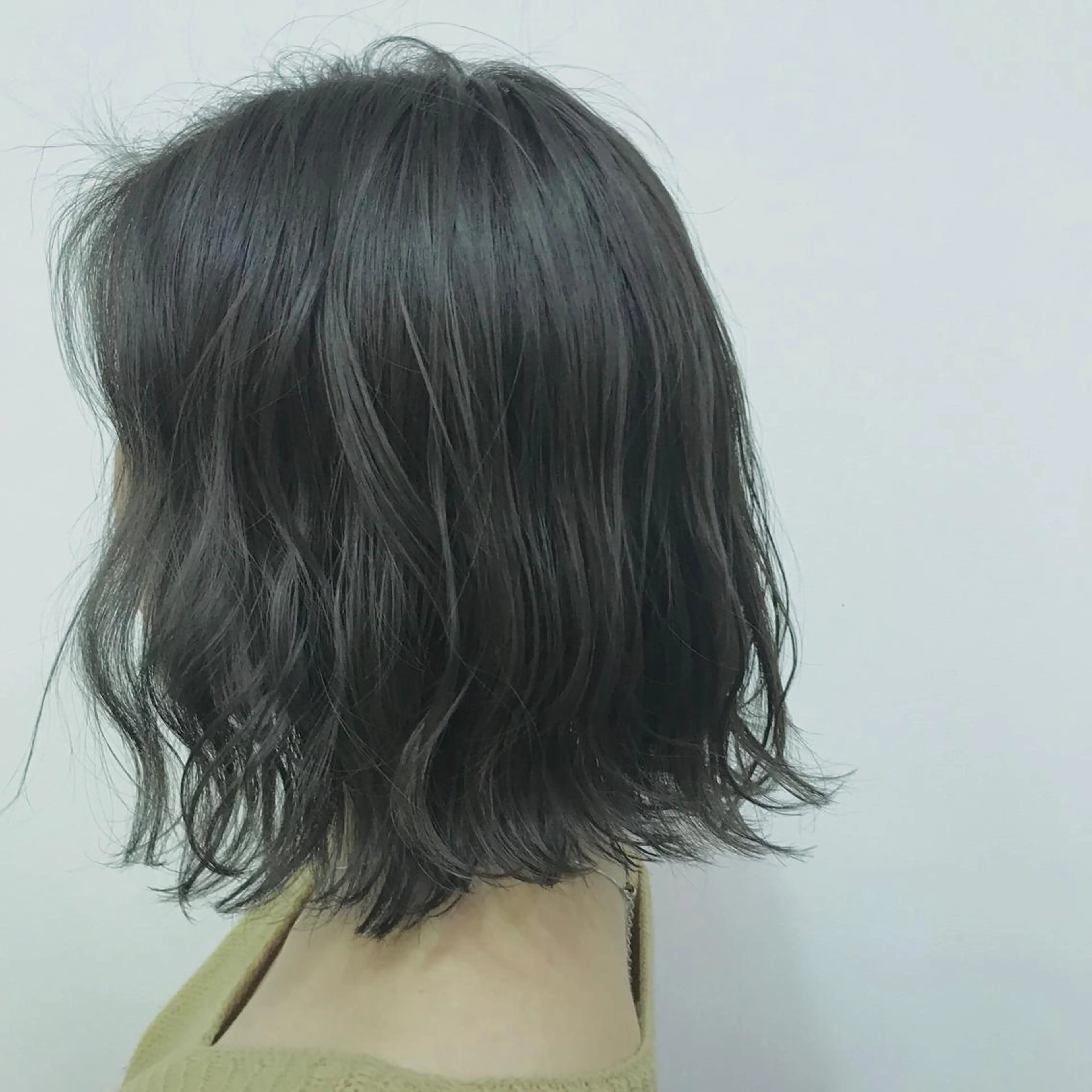 ミディアム カラー パーマ ニュアンスパーマ／ レイヤー／茶屋町のヘアスタイル