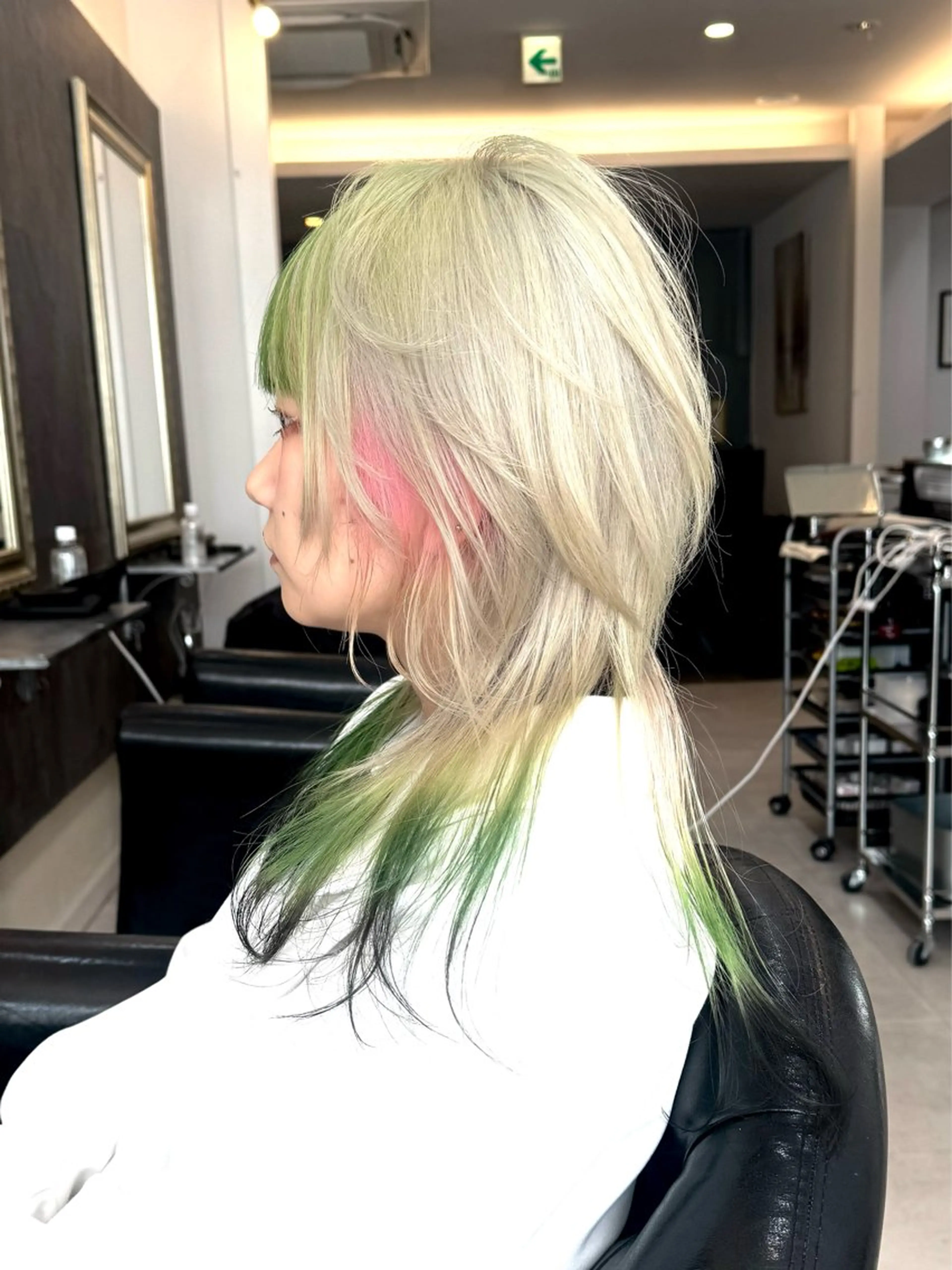 ミディアム カラー デザインカラー ハイトーンカラー レイヤーカット ウルフカット ヘアカラー トリートメント ハイトーン/レイヤー /ウルフ⭐️永田⭐️のヘアスタイル