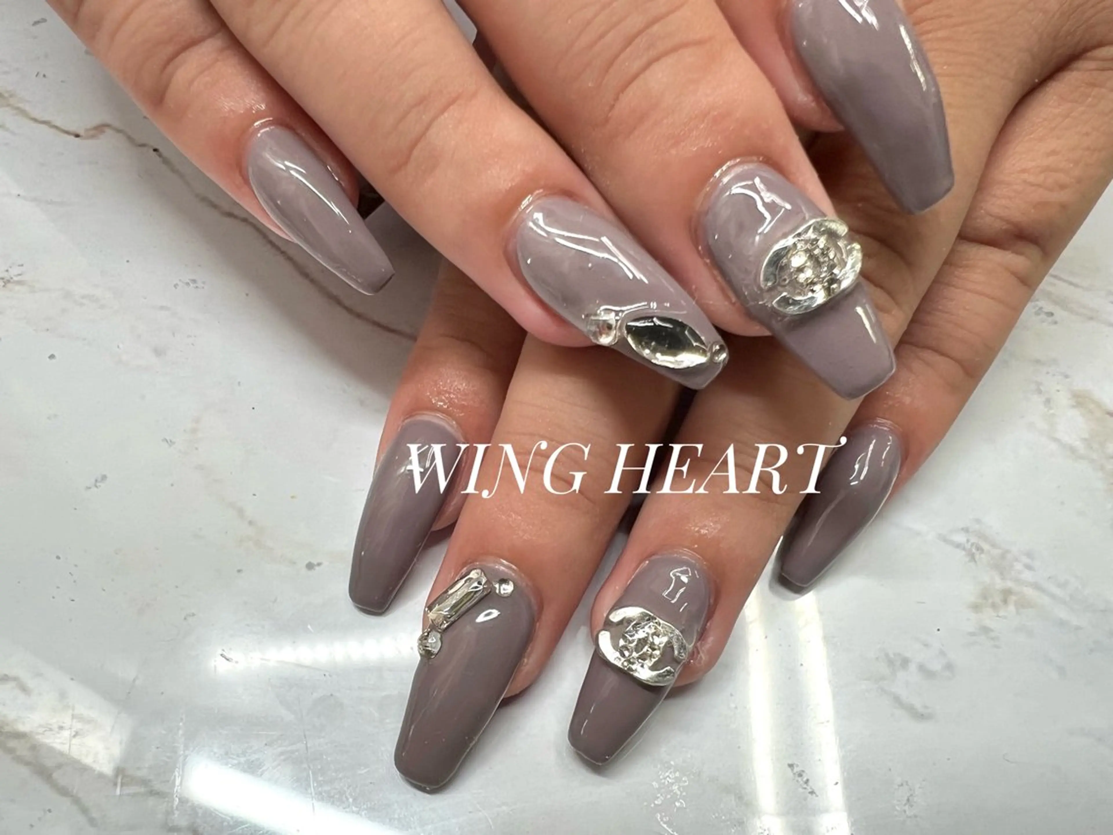 ネイル I. AYUMIのネイルデザイン