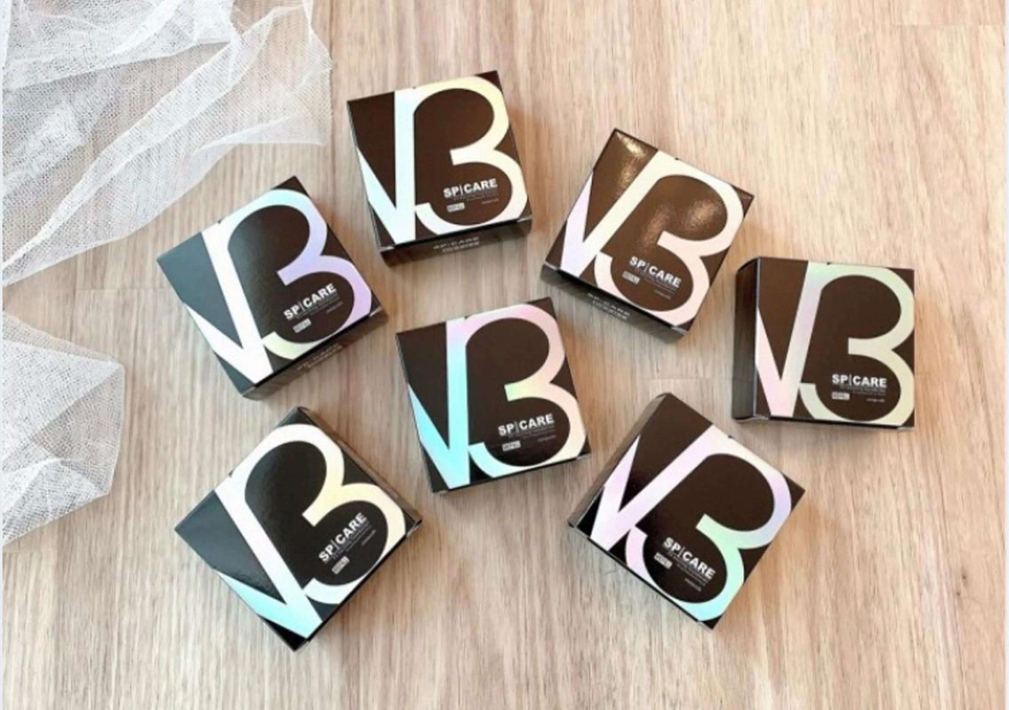 MOCOE SATOMIのマツエク・マツパデザイン