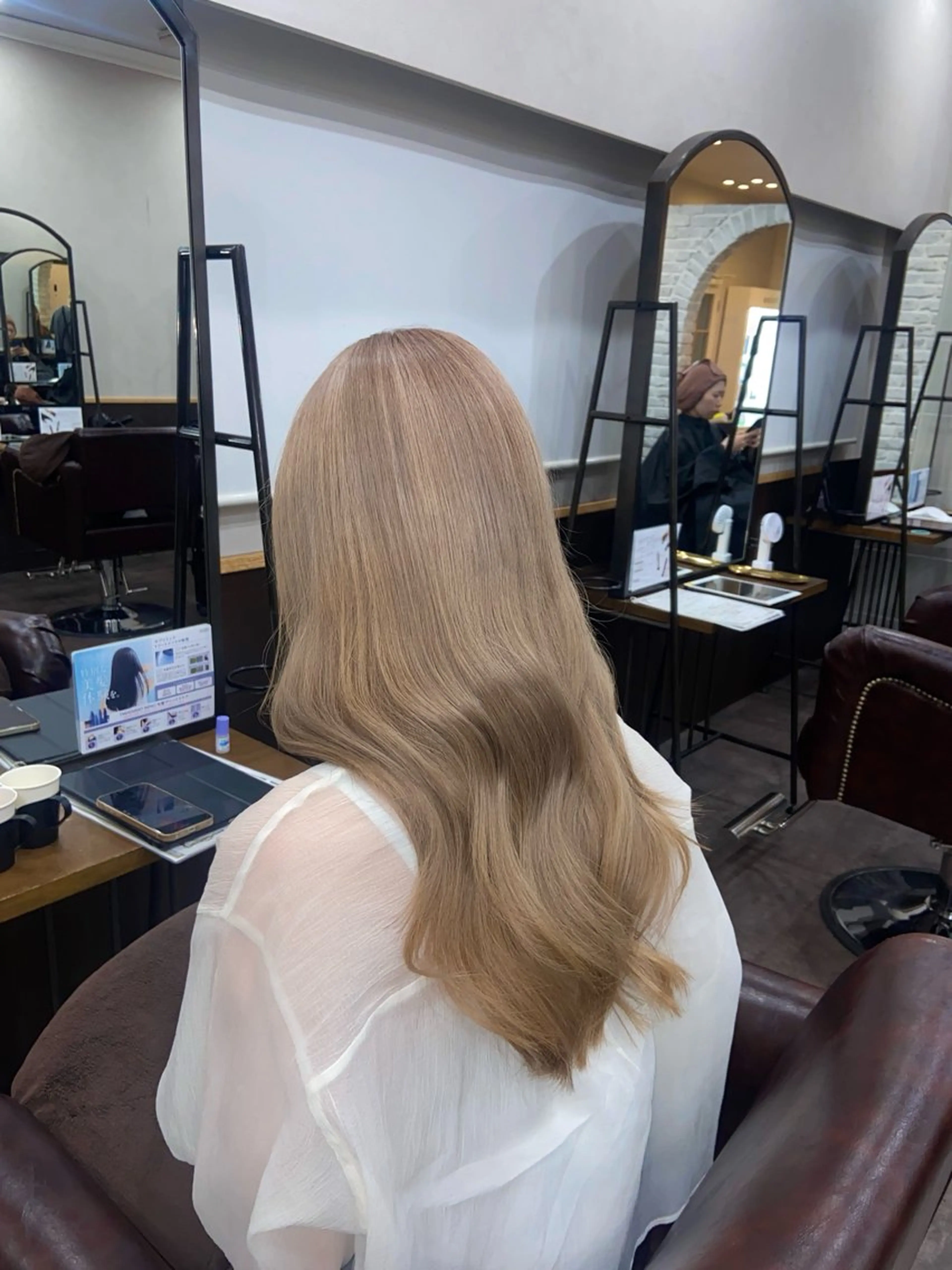 カラー ブリーチ ケアブリーチ ヘアカラー Mejia Riseのヘアスタイル