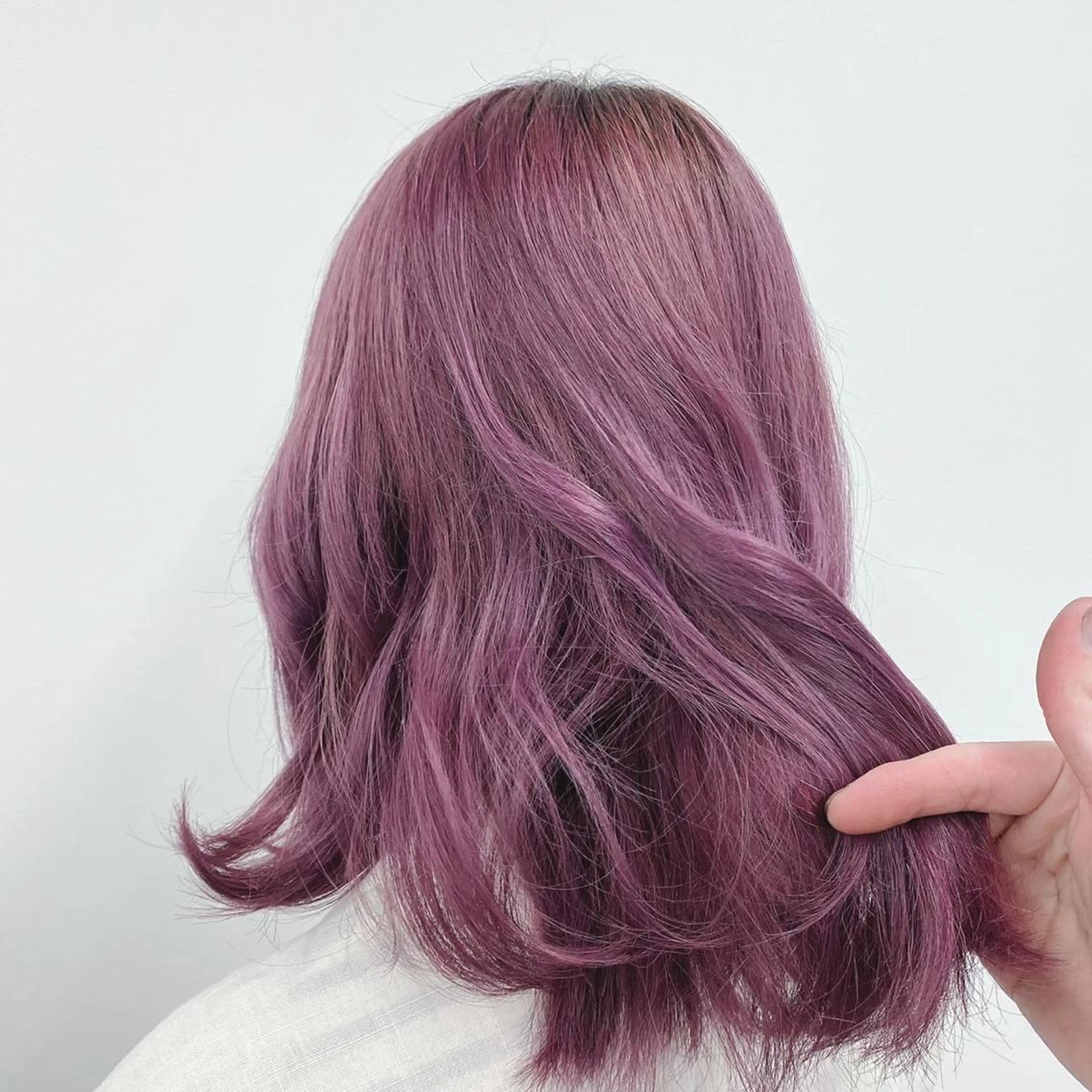 ミディアム トレンドモテカラー 🩷色落ちまで可愛くのヘアスタイル