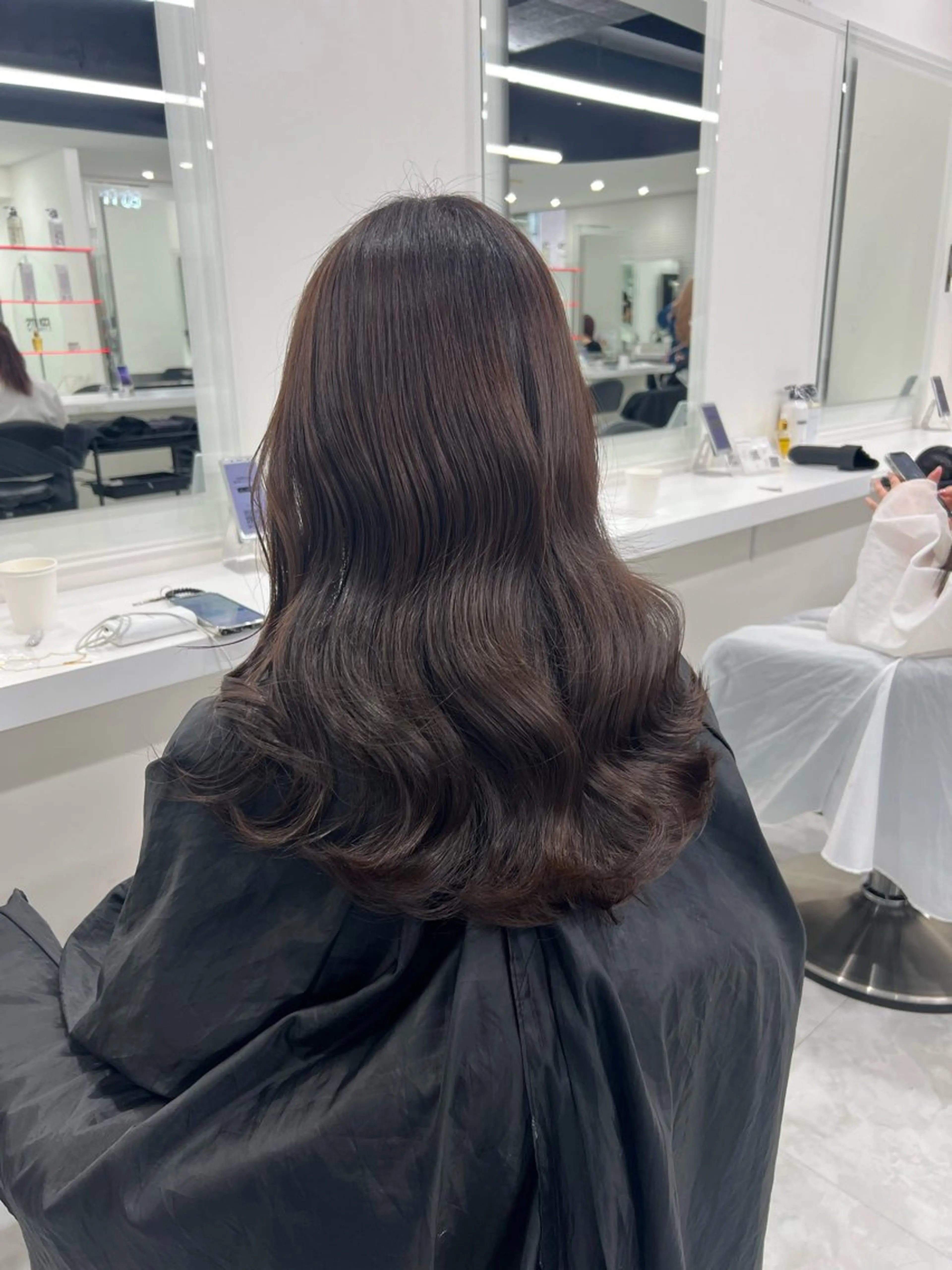 ロング カラー 透明感カラー🫧 レイヤーカットのヘアスタイル