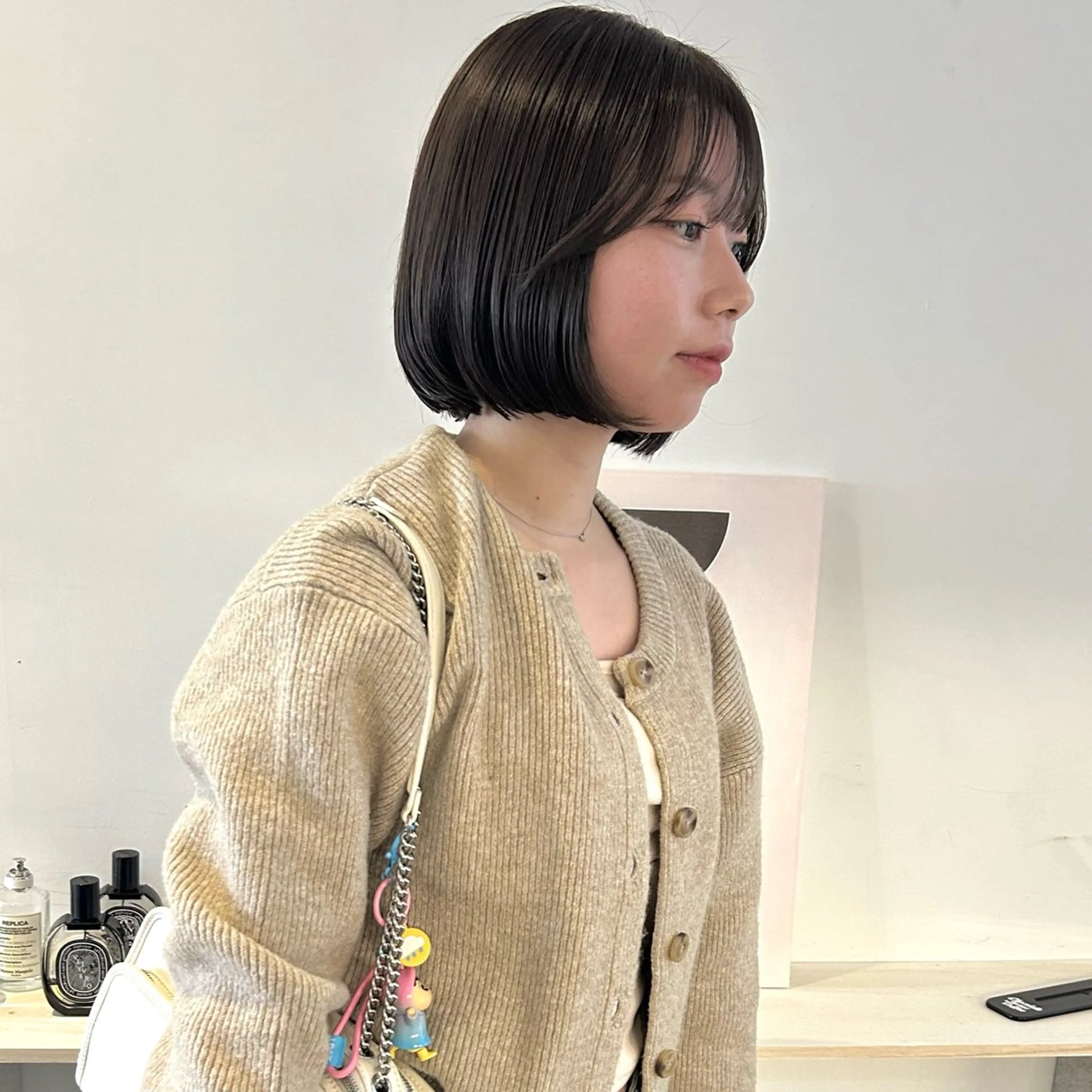 ミディアム カラー 透明感カラー グレージュ 顔まわりレイヤー 顔周りカット ハッシュカット カット ヘアカラー トリートメント nonoka オリーブ/レイヤーのヘアスタイル