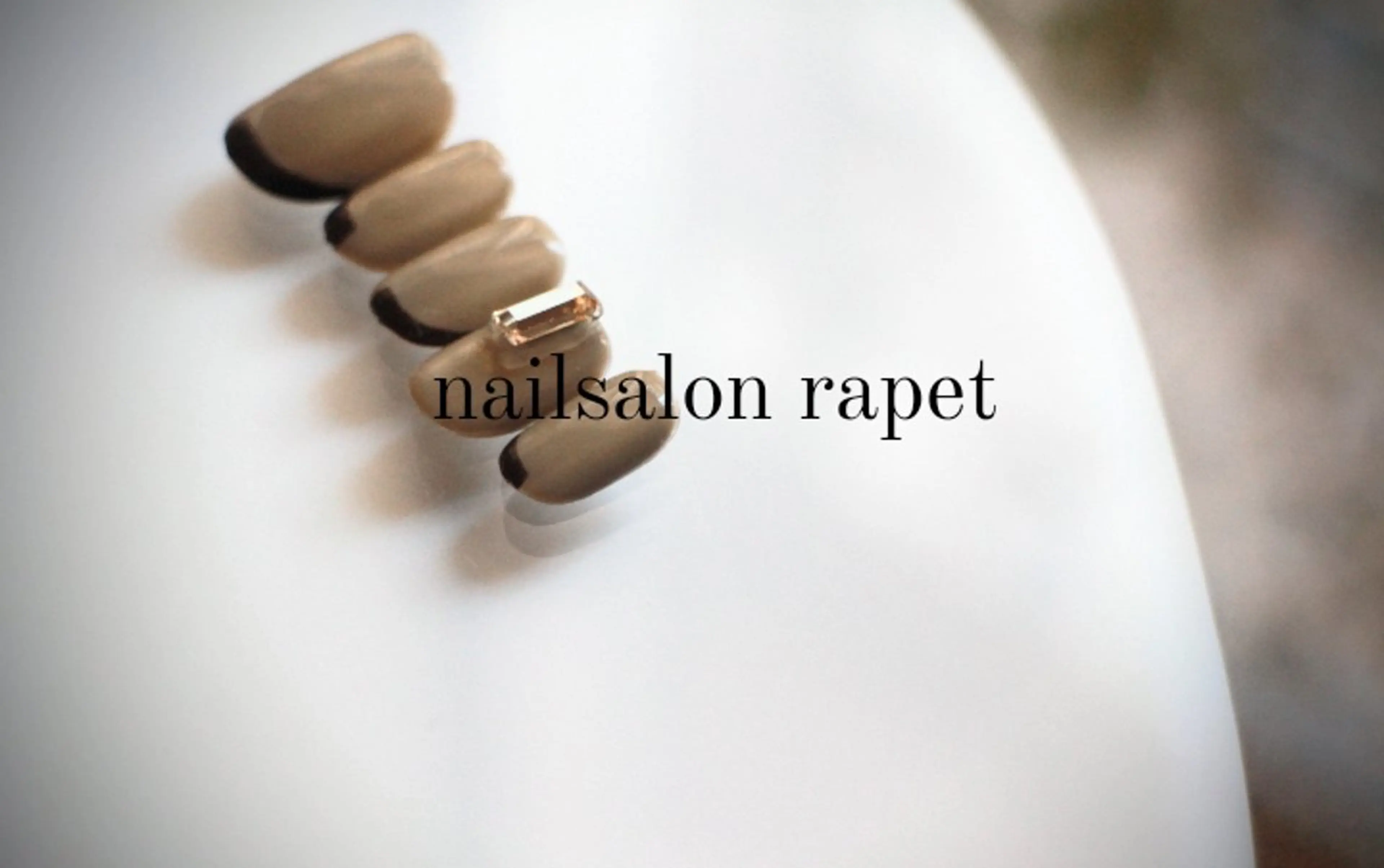 ミディアム ハンドネイル nailsalon  rapetのネイルデザイン