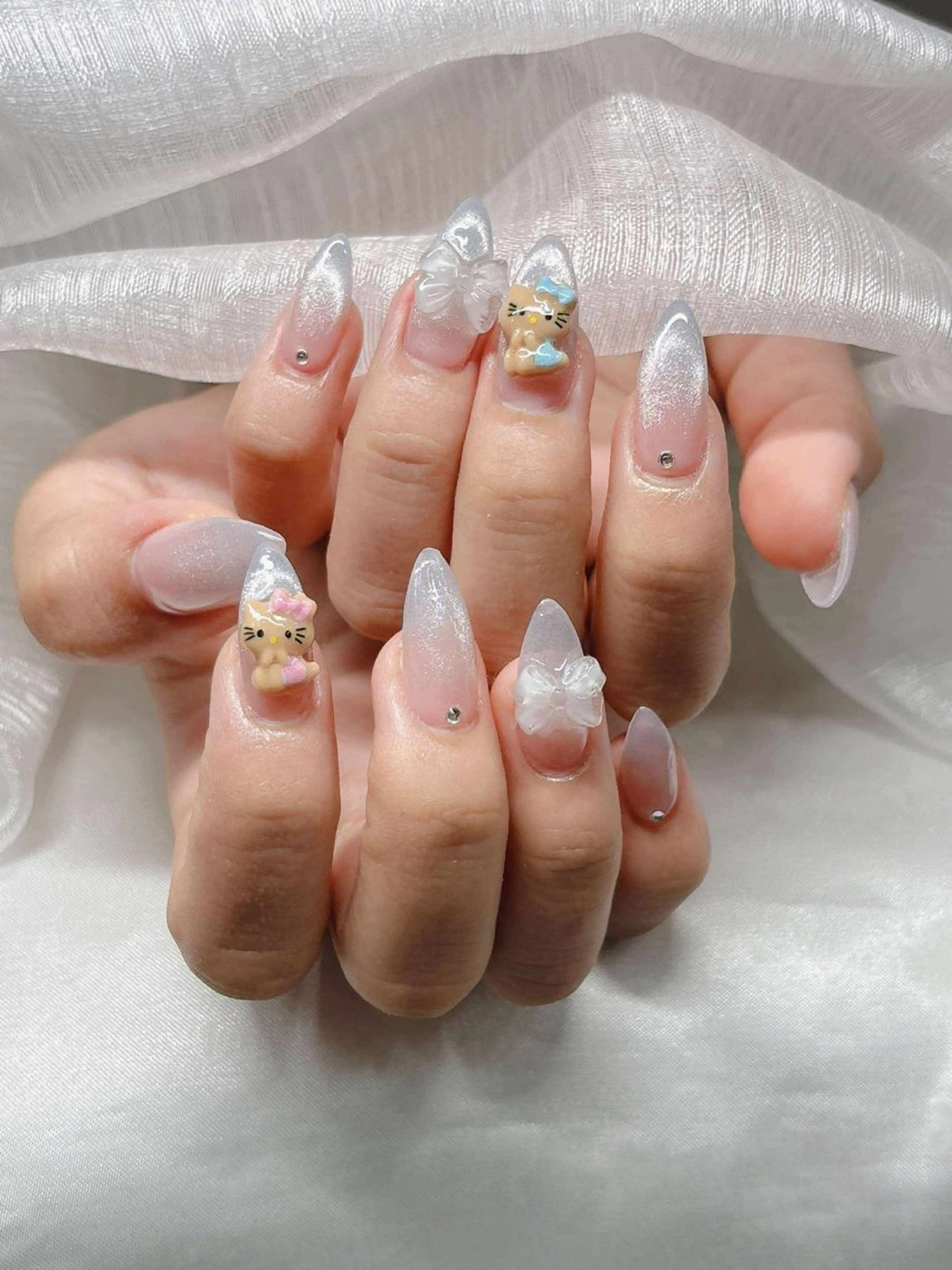 ネイル ハンドネイル Lee Nailsのネイルデザイン
