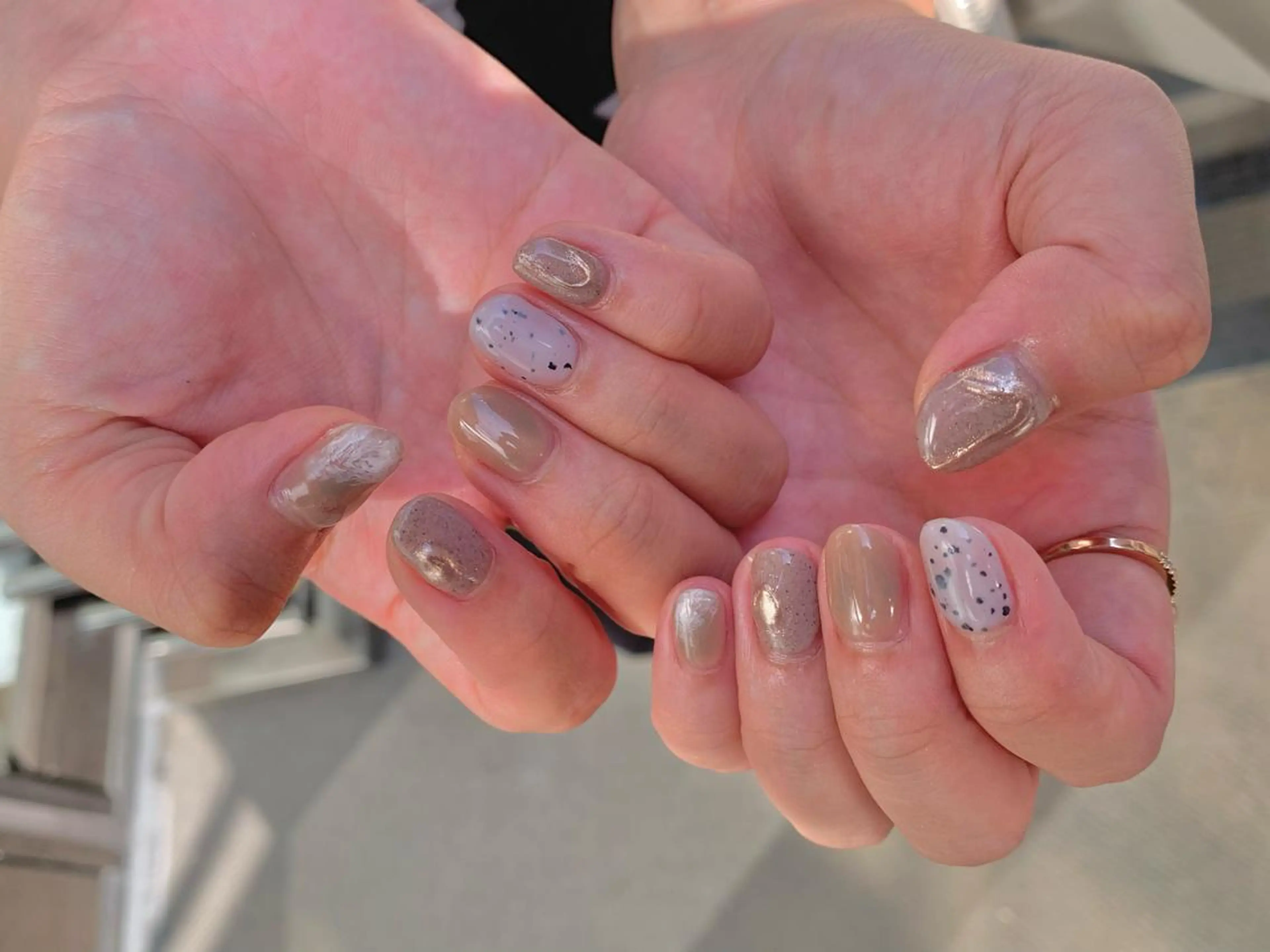 ネイル ニュアンスネイル マキノ ユイのネイルデザイン