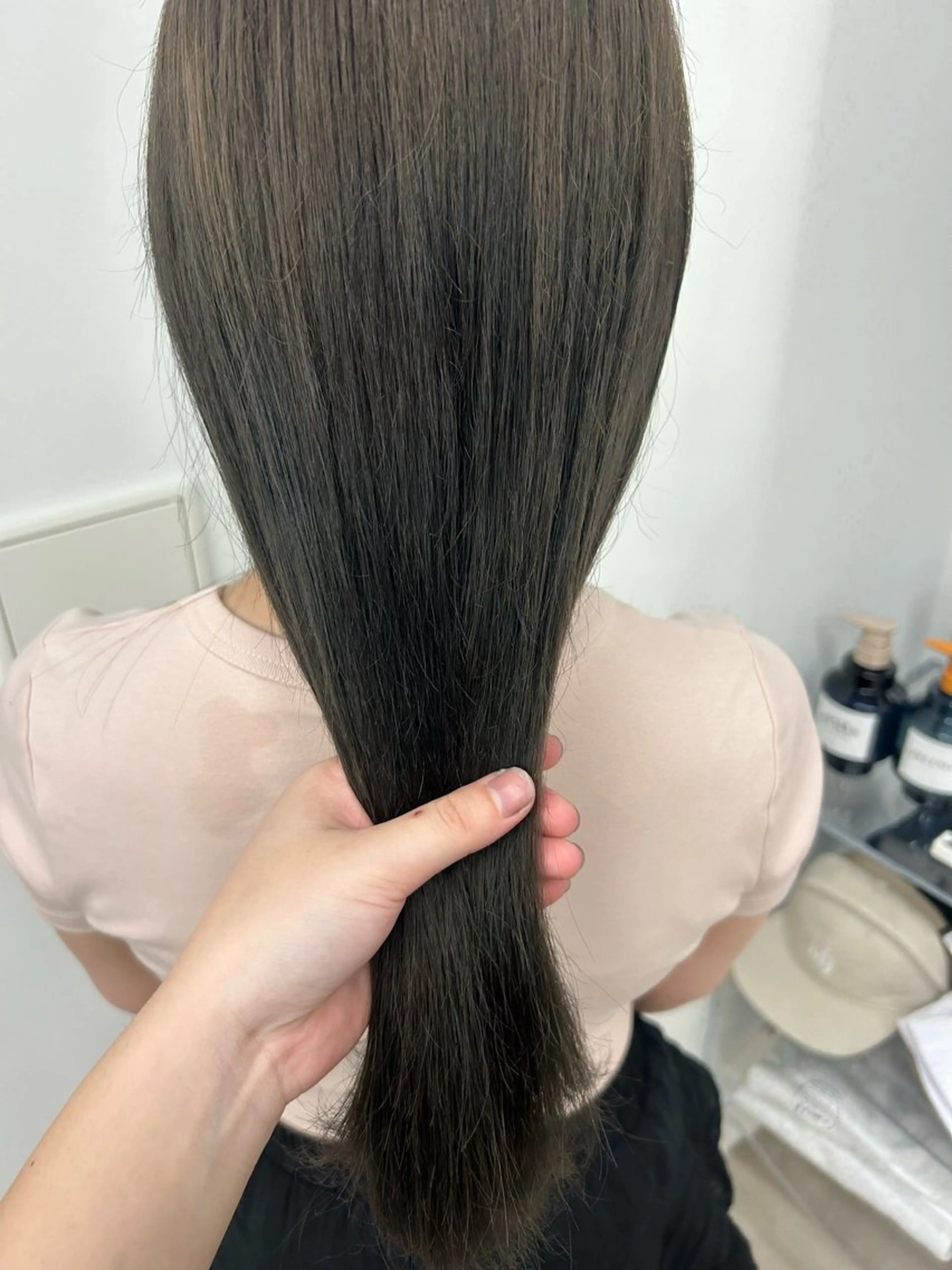 セミロング ヘアカラー トリートメント ハルカ 透明感カラー 美髪縮毛矯正🥣のヘアスタイル