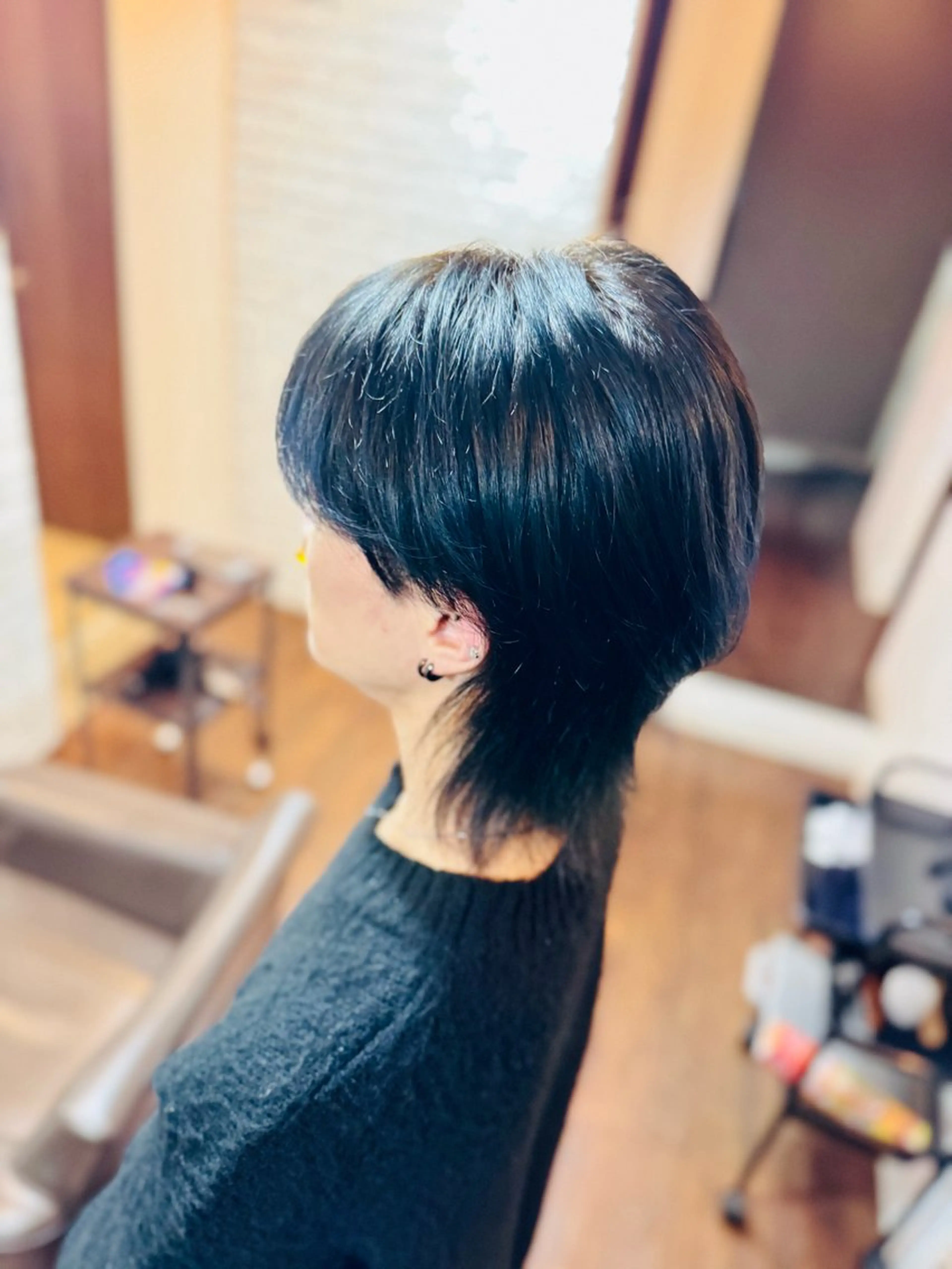 カラー キッズ 黒髪 ブルーカラー ブルーブラック 透明感カラー よぐち けいりんのヘアスタイル