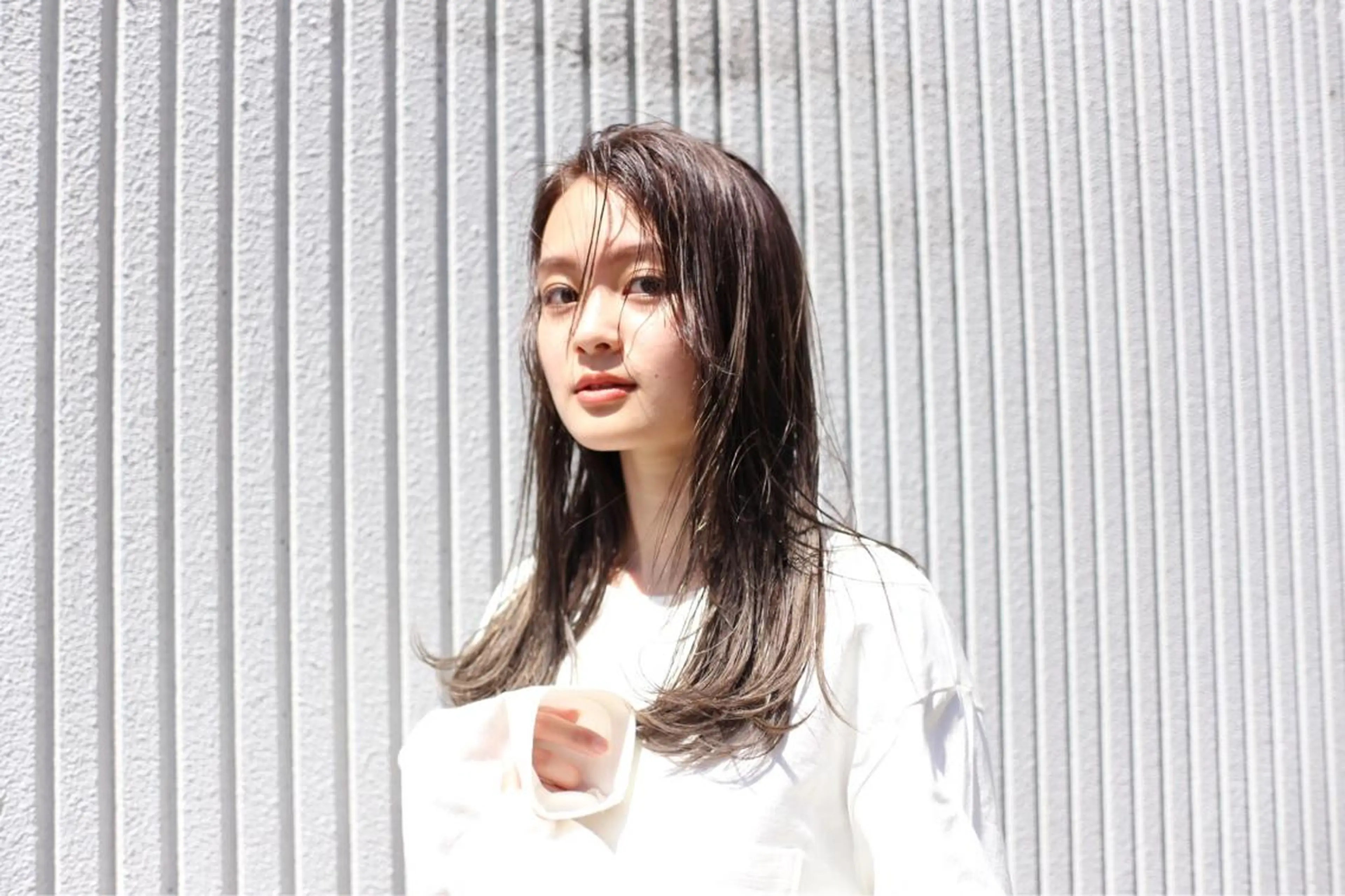 ロング カラー ベージュカラー ハイトーン/レイヤー /ウルフ⭐️永田⭐️のヘアスタイル